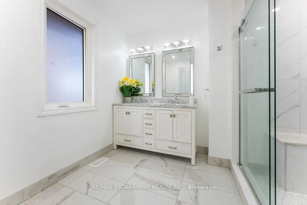 Photo 24 of 113 Greenshire Drive, Hamilton, Gilkson — HOMEH