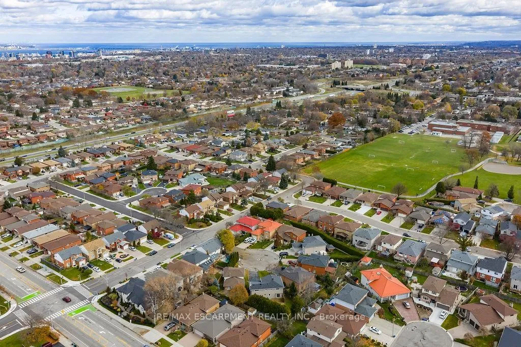 Photo 44 of 113 Greenshire Drive, Hamilton, Gilkson — HOMEH