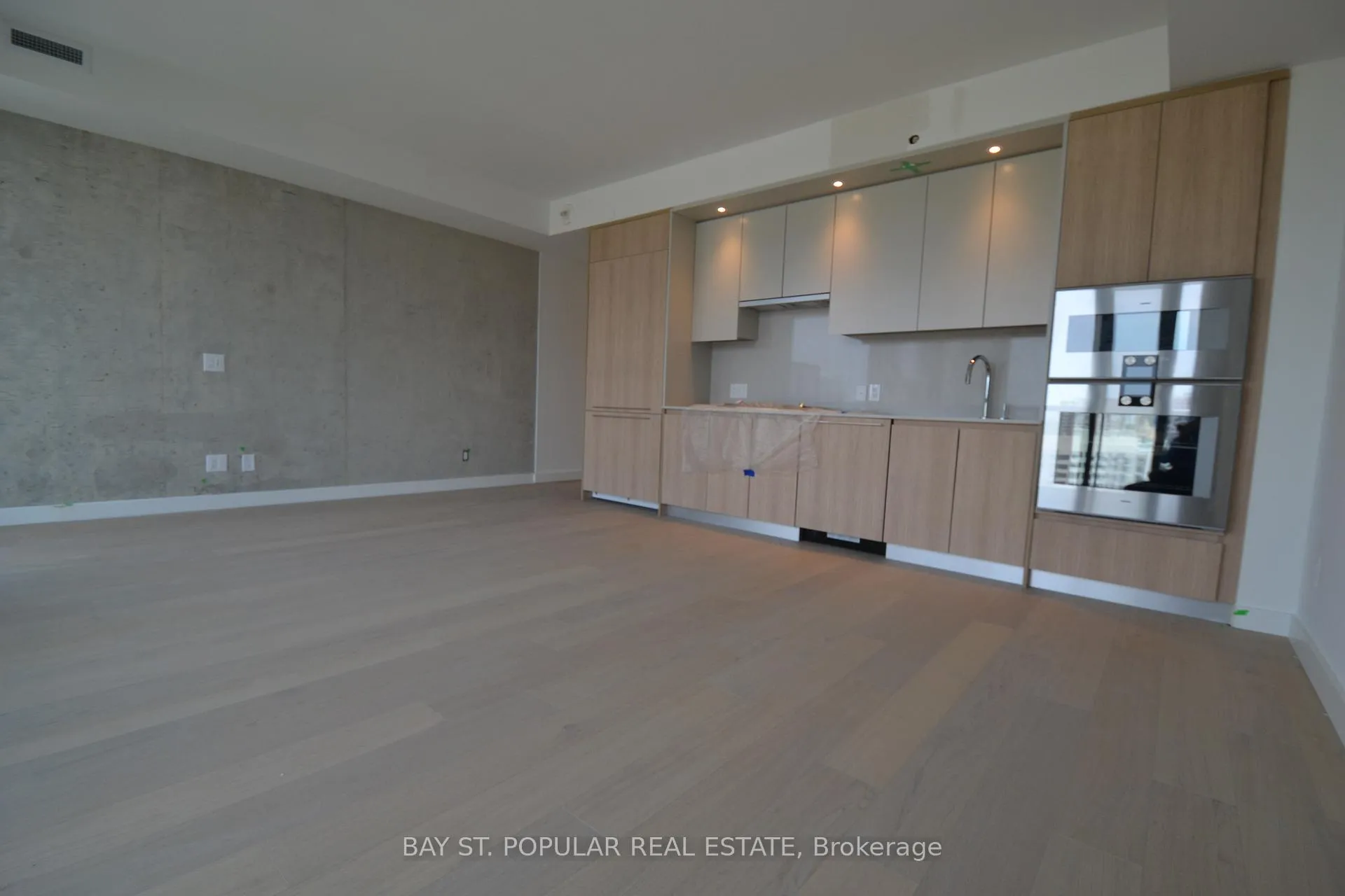 Photo 2 of Unit 1805, 81 Wellesley Street E, Toronto, Church-Yonge Corridor — HOMEH