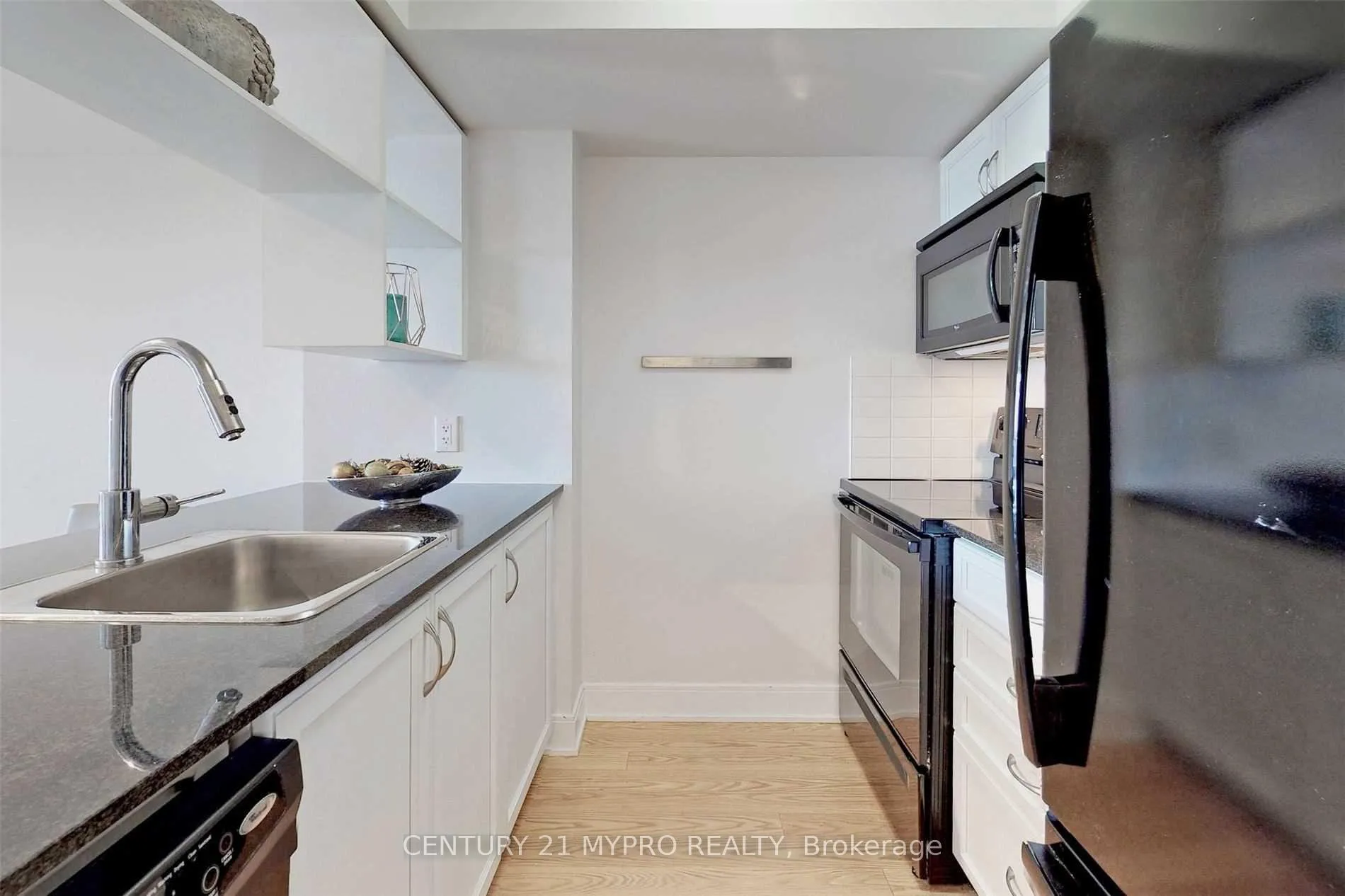 Photo 8 of Unit 1621, 135 Village Green Square, Scarborough, Agincourt South-Malvern West — HOMEH