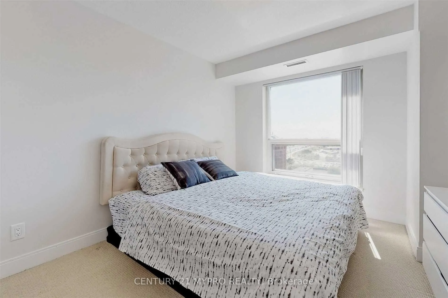 Photo 11 of Unit 1621, 135 Village Green Square, Scarborough, Agincourt South-Malvern West — HOMEH