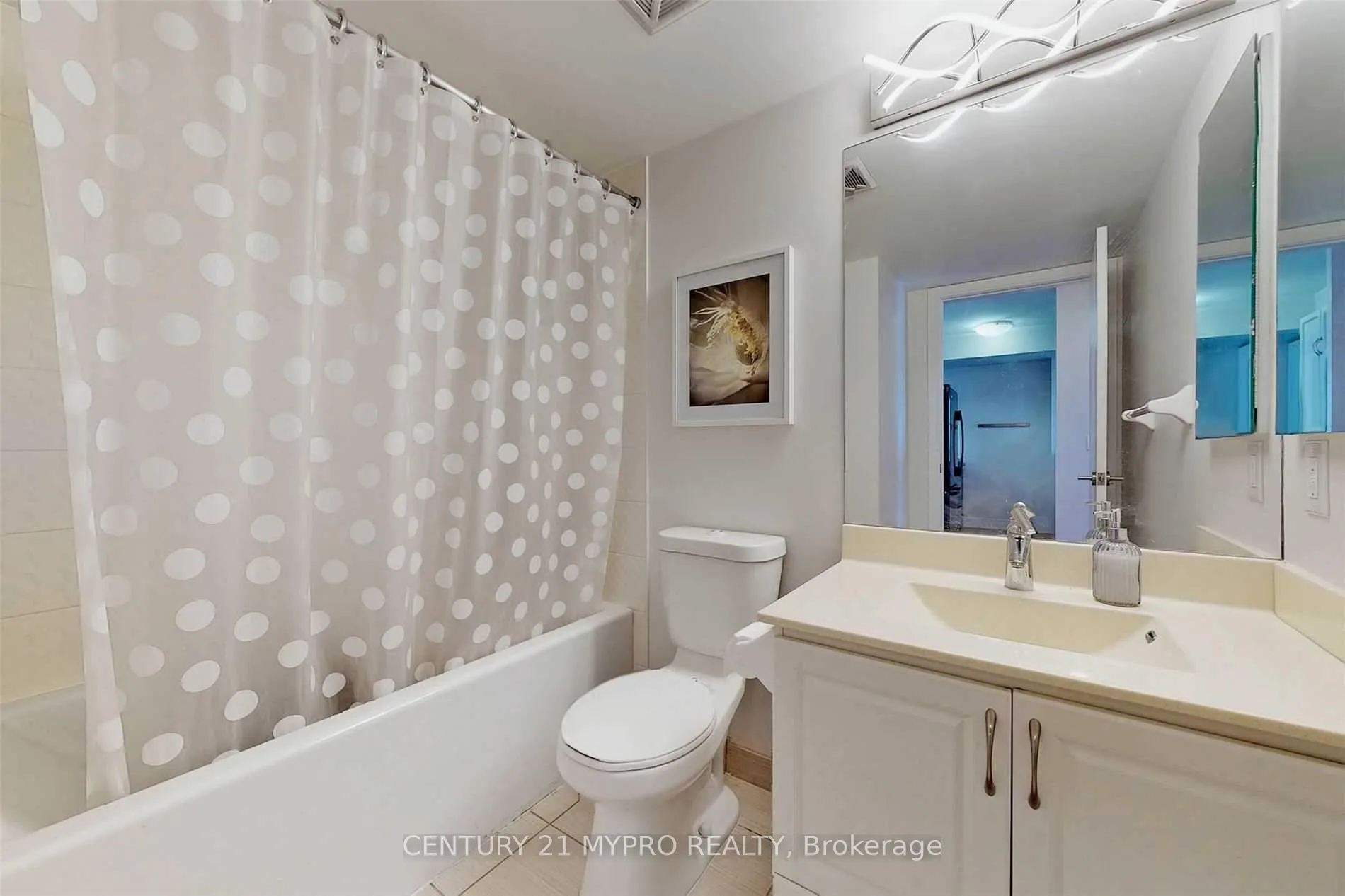 Photo 16 of Unit 1621, 135 Village Green Square, Scarborough, Agincourt South-Malvern West — HOMEH