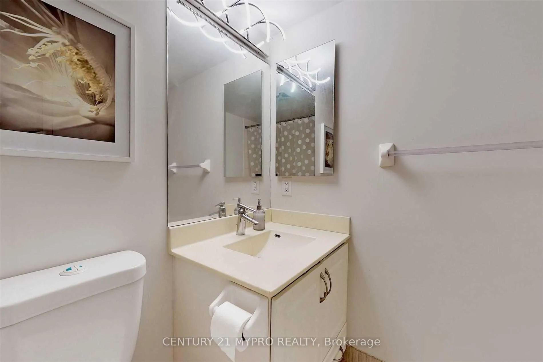 Photo 17 of Unit 1621, 135 Village Green Square, Scarborough, Agincourt South-Malvern West — HOMEH