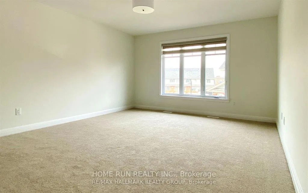 Photo 11 of 25 Kinver Private, Ottawa, Bel Air Heights — HOMEH