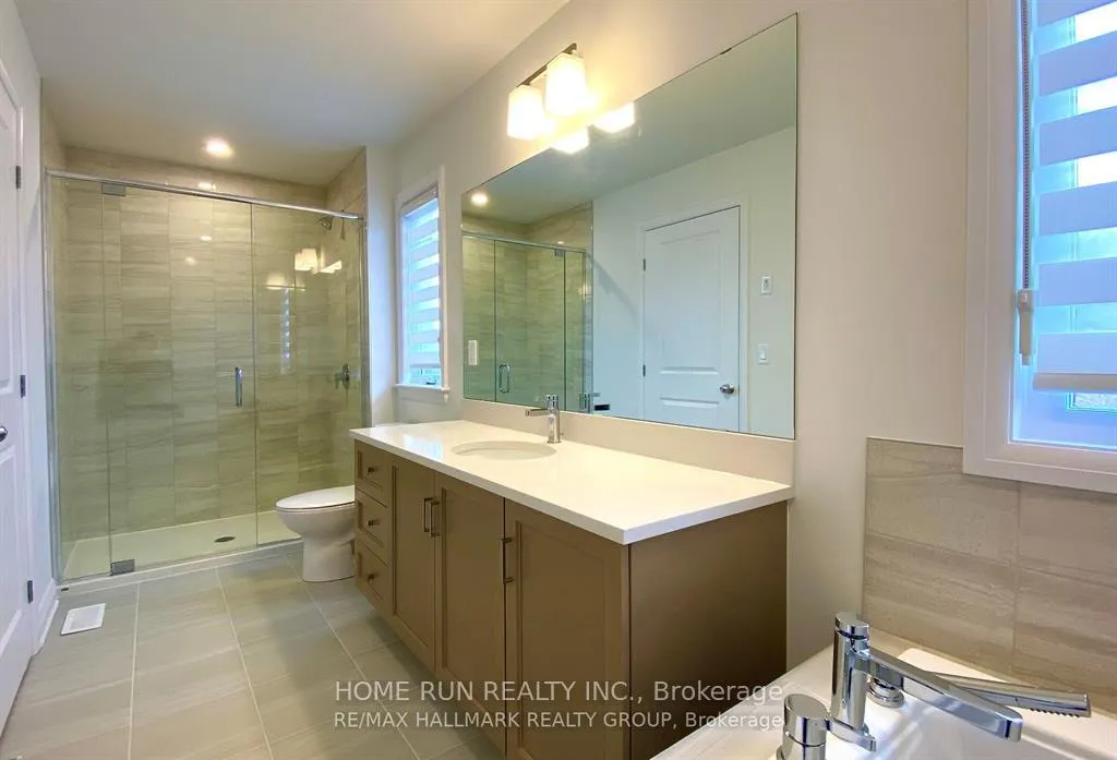 Photo 13 of 25 Kinver Private, Ottawa, Bel Air Heights — HOMEH