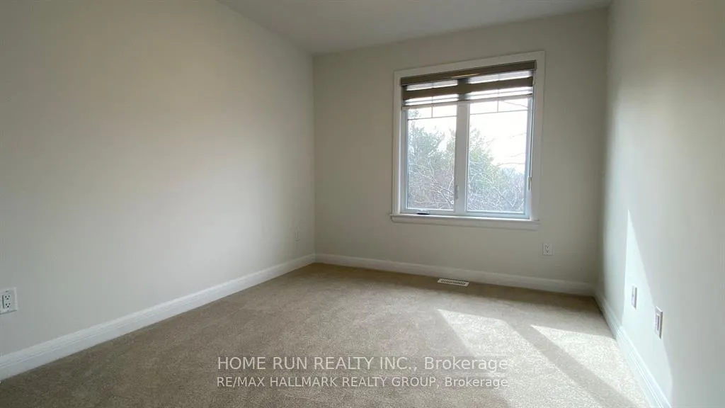 Photo 15 of 25 Kinver Private, Ottawa, Bel Air Heights — HOMEH