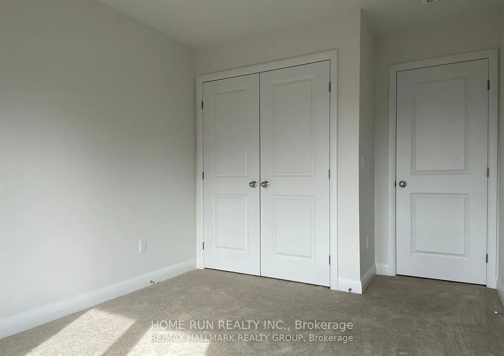 Photo 18 of 25 Kinver Private, Ottawa, Bel Air Heights — HOMEH