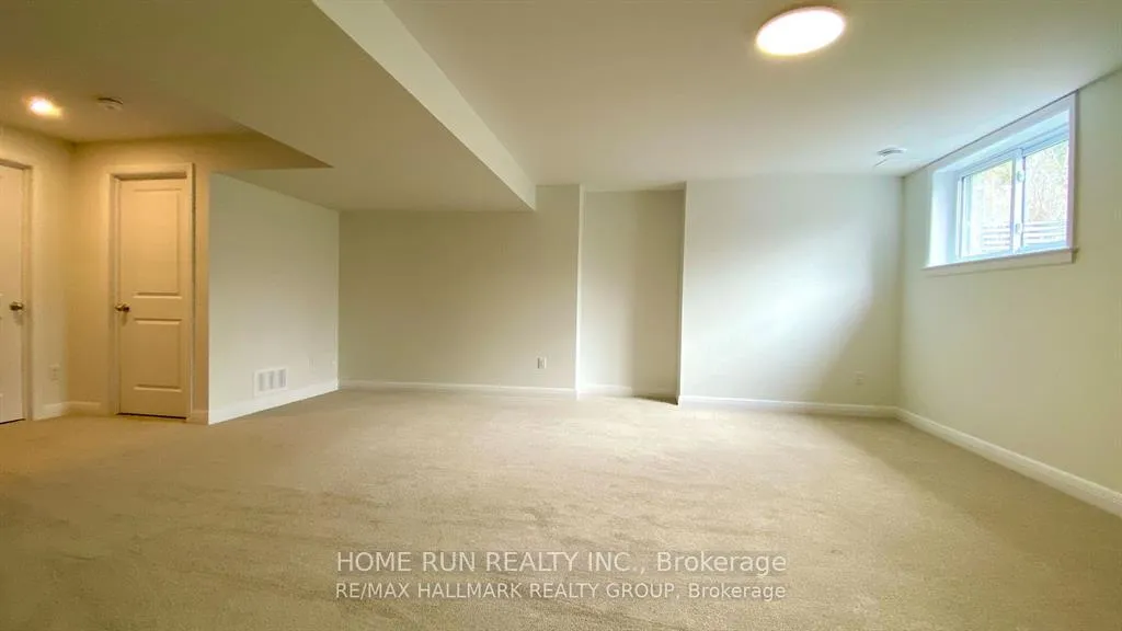 Photo 23 of 25 Kinver Private, Ottawa, Bel Air Heights — HOMEH