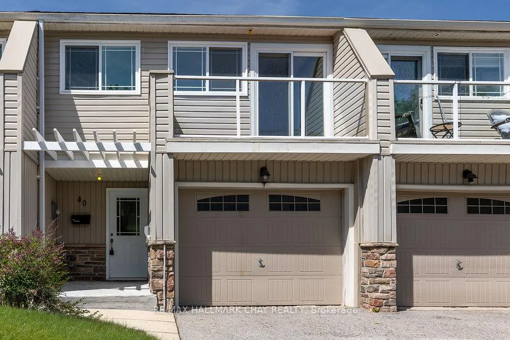 Photo 2 of Unit 40, 12 Lankin Boulevard, Orillia — HOMEH