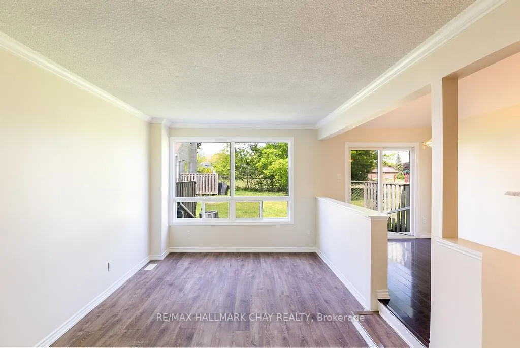 Photo 12 of Unit 40, 12 Lankin Boulevard, Orillia — HOMEH