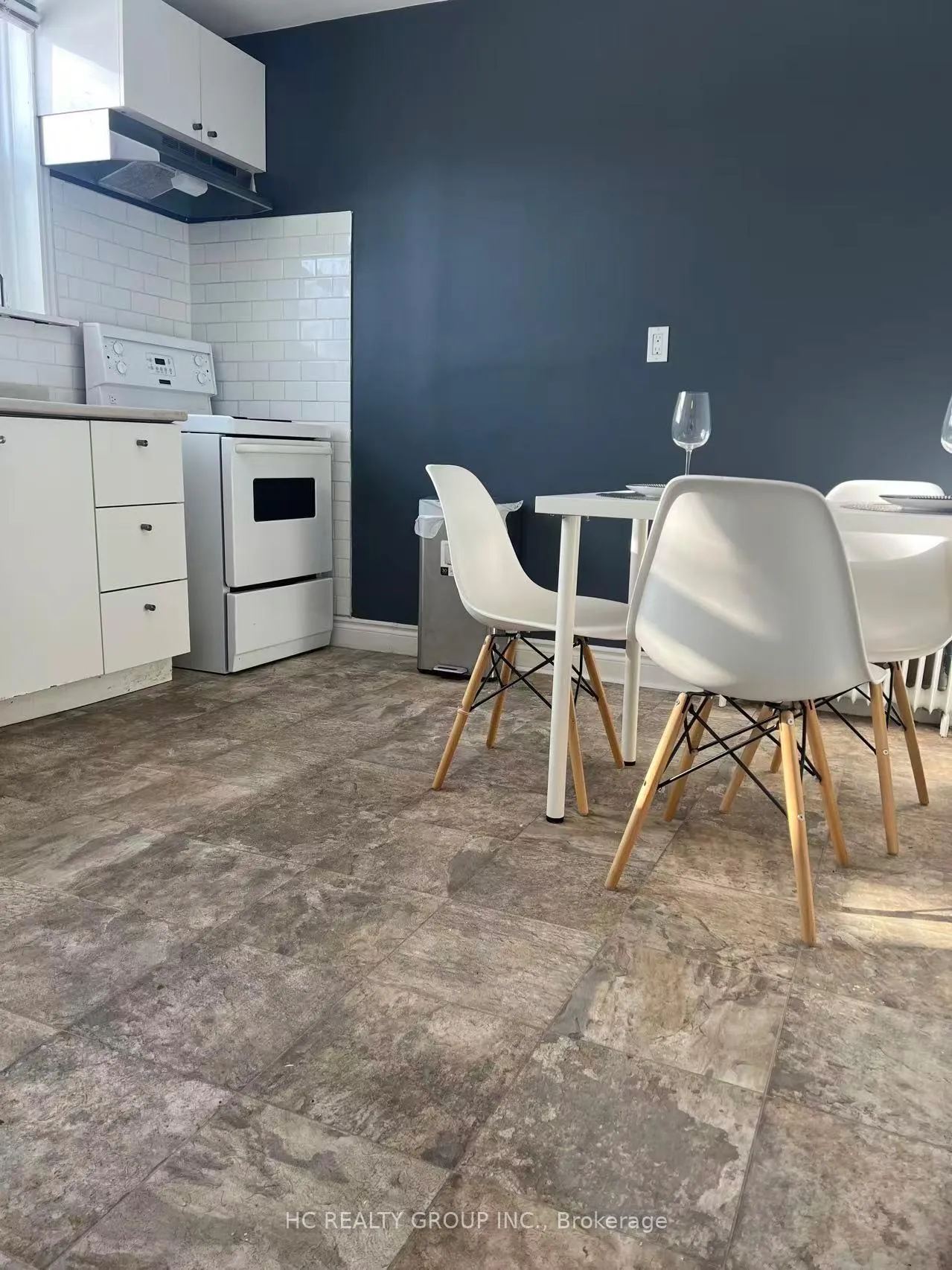 Photo 4 of Unit Basemnt, 46 Hay Avenue, Etobicoke, Mimico — HOMEH