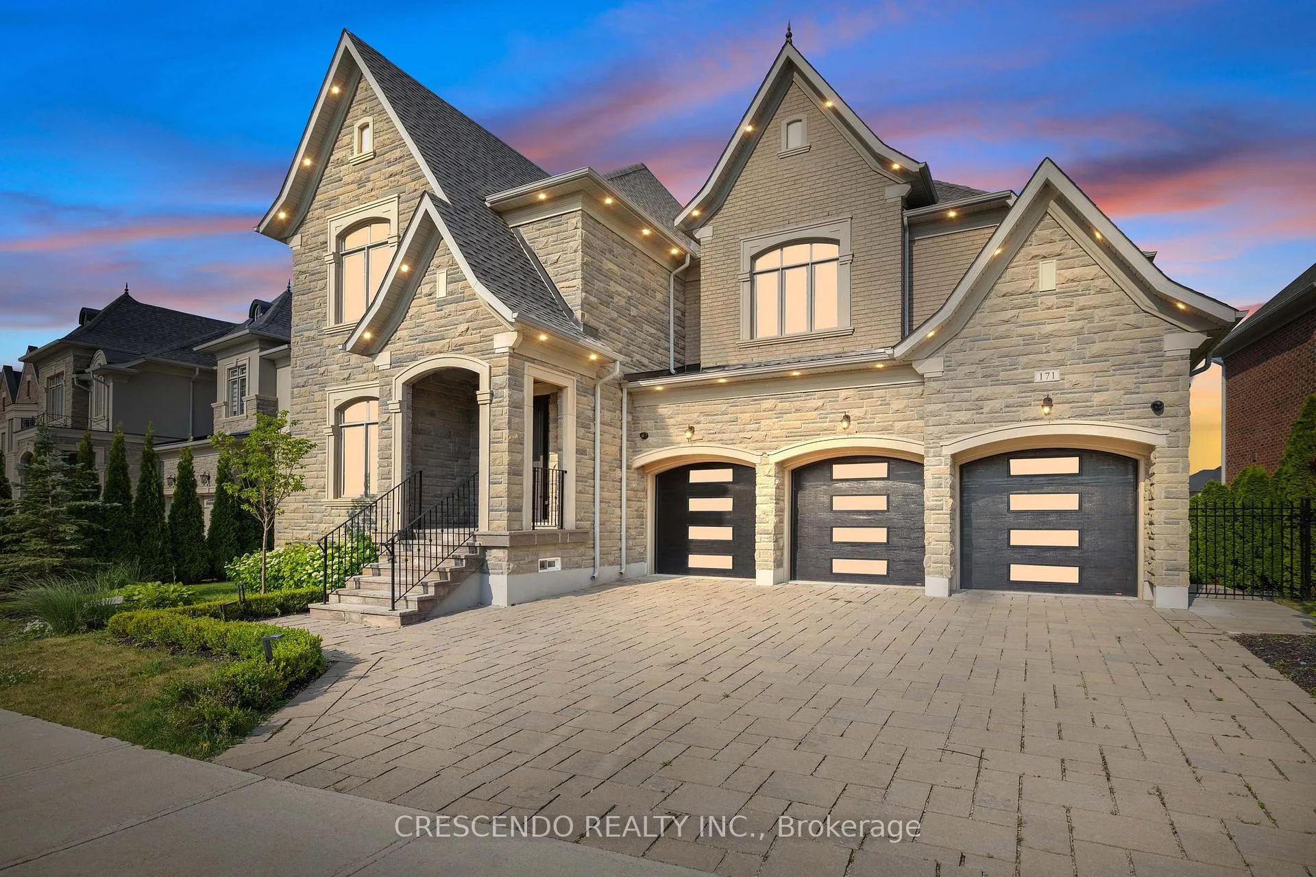 Photo 1 of 171 Woodgate Pines Drive, Vaughan, Kleinburg — HOMEH