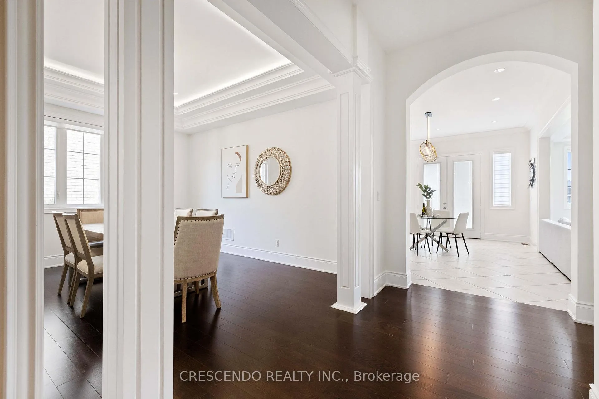 Photo 6 of 171 Woodgate Pines Drive, Vaughan, Kleinburg — HOMEH
