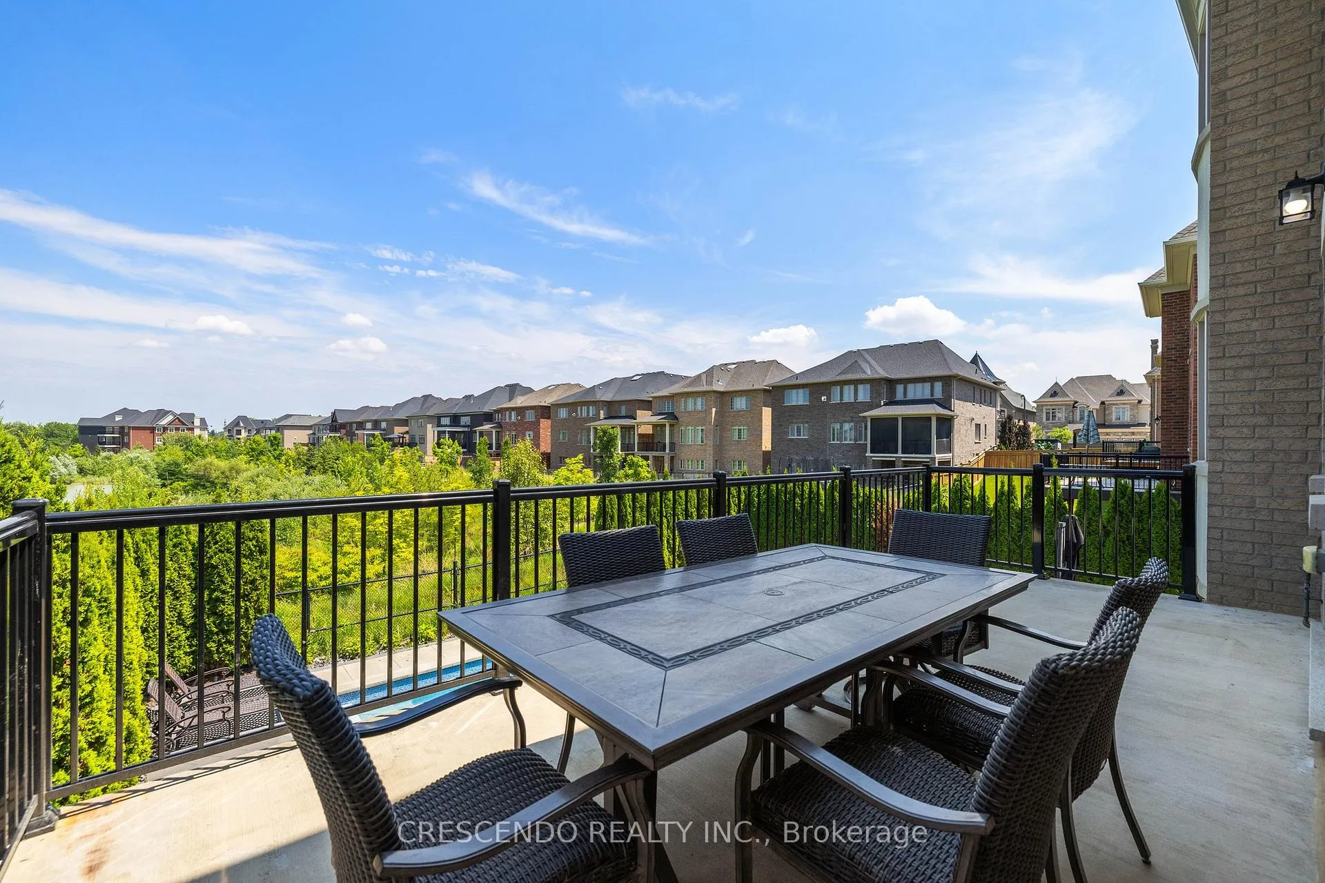 Photo 13 of 171 Woodgate Pines Drive, Vaughan, Kleinburg — HOMEH