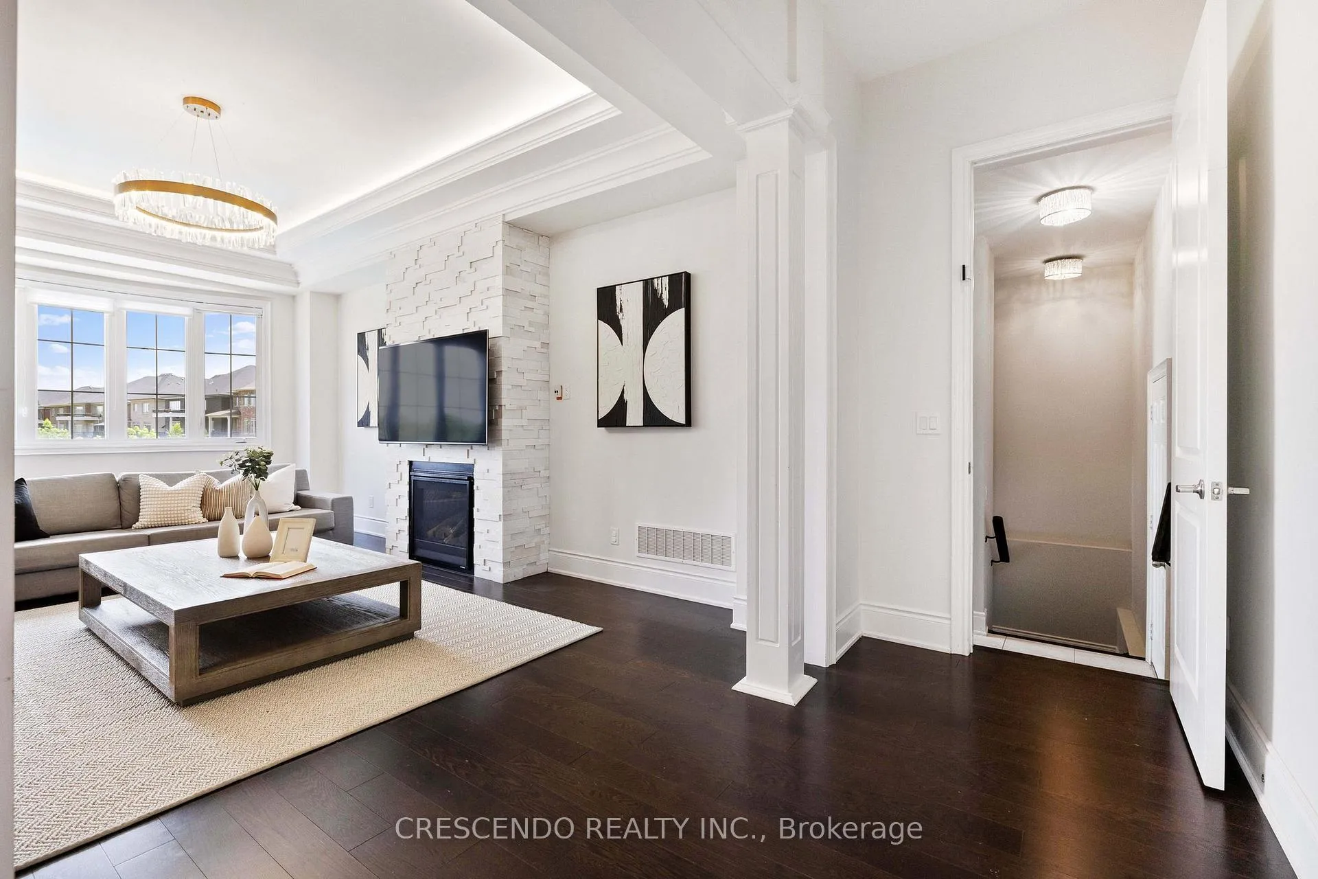 Photo 16 of 171 Woodgate Pines Drive, Vaughan, Kleinburg — HOMEH
