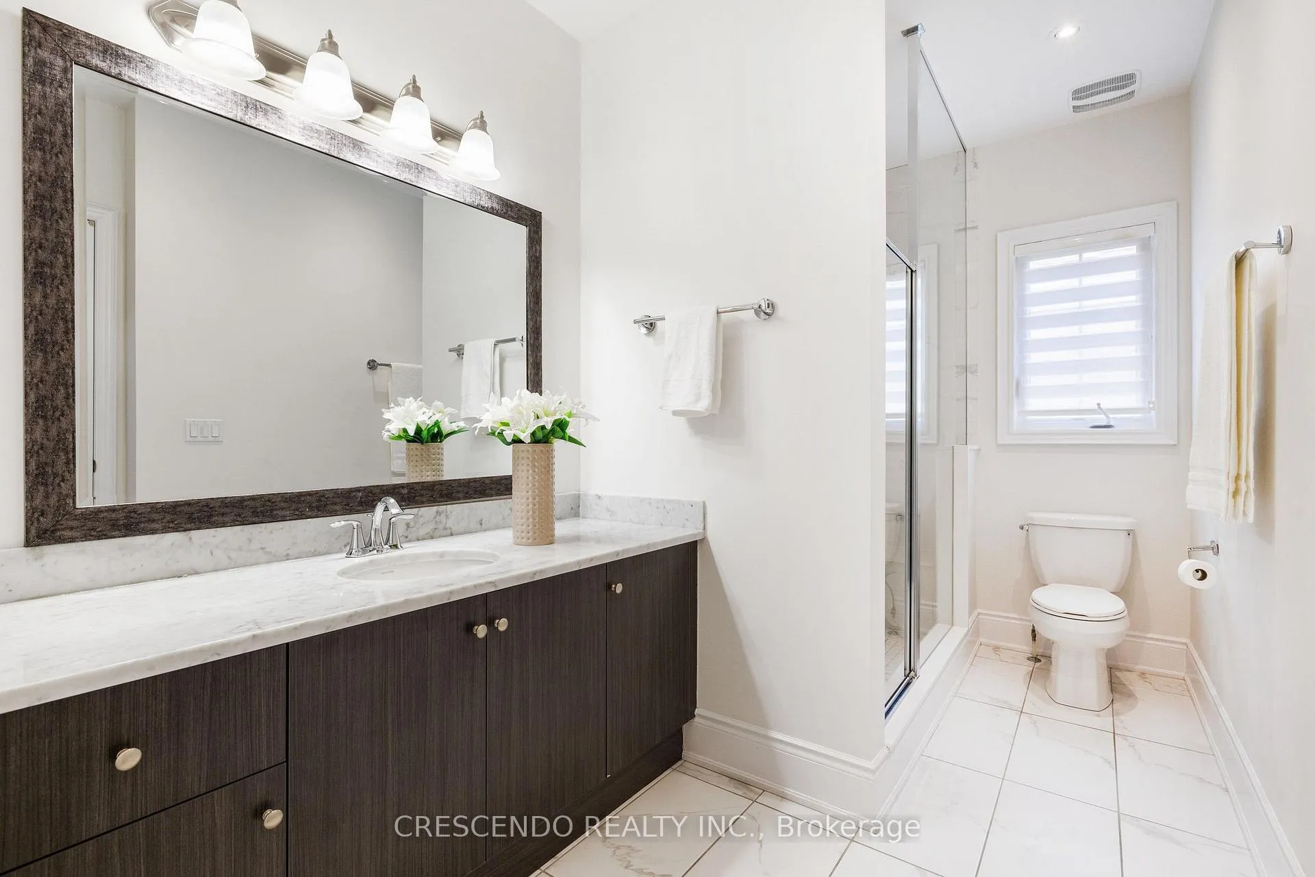 Photo 24 of 171 Woodgate Pines Drive, Vaughan, Kleinburg — HOMEH