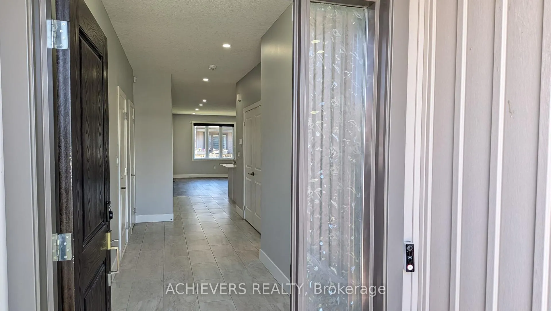 Photo 3 of Unit 49, 2272 Evans Boulevard, London, South E — HOMEH