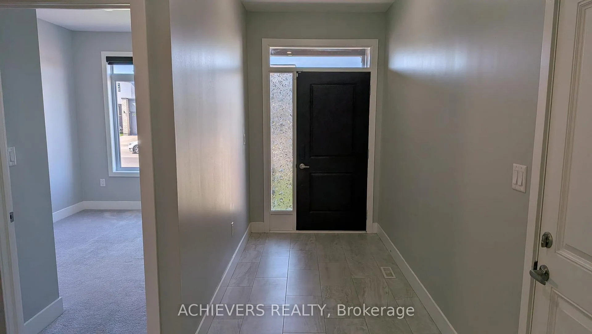 Photo 4 of Unit 49, 2272 Evans Boulevard, London, South E — HOMEH