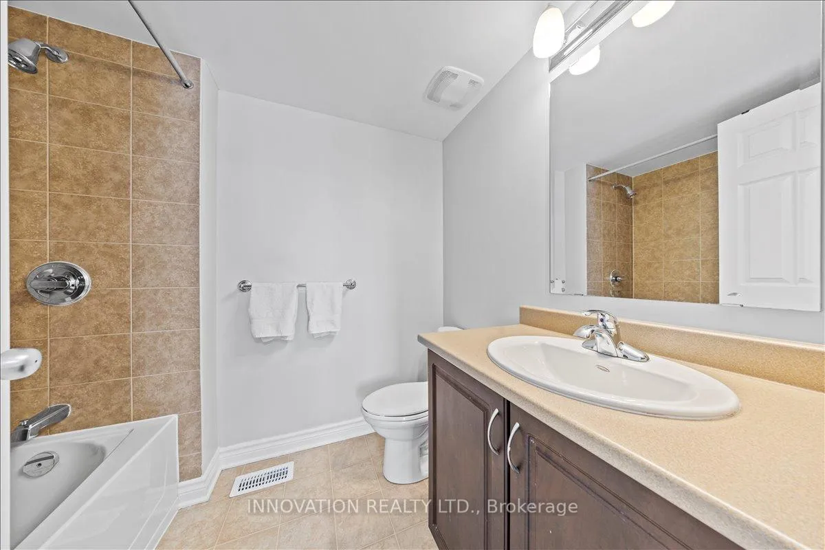 Photo 12 of Unit 12, 742b Chapman Mills Drive, Ottawa, Barrhaven - Strandherd — HOMEH