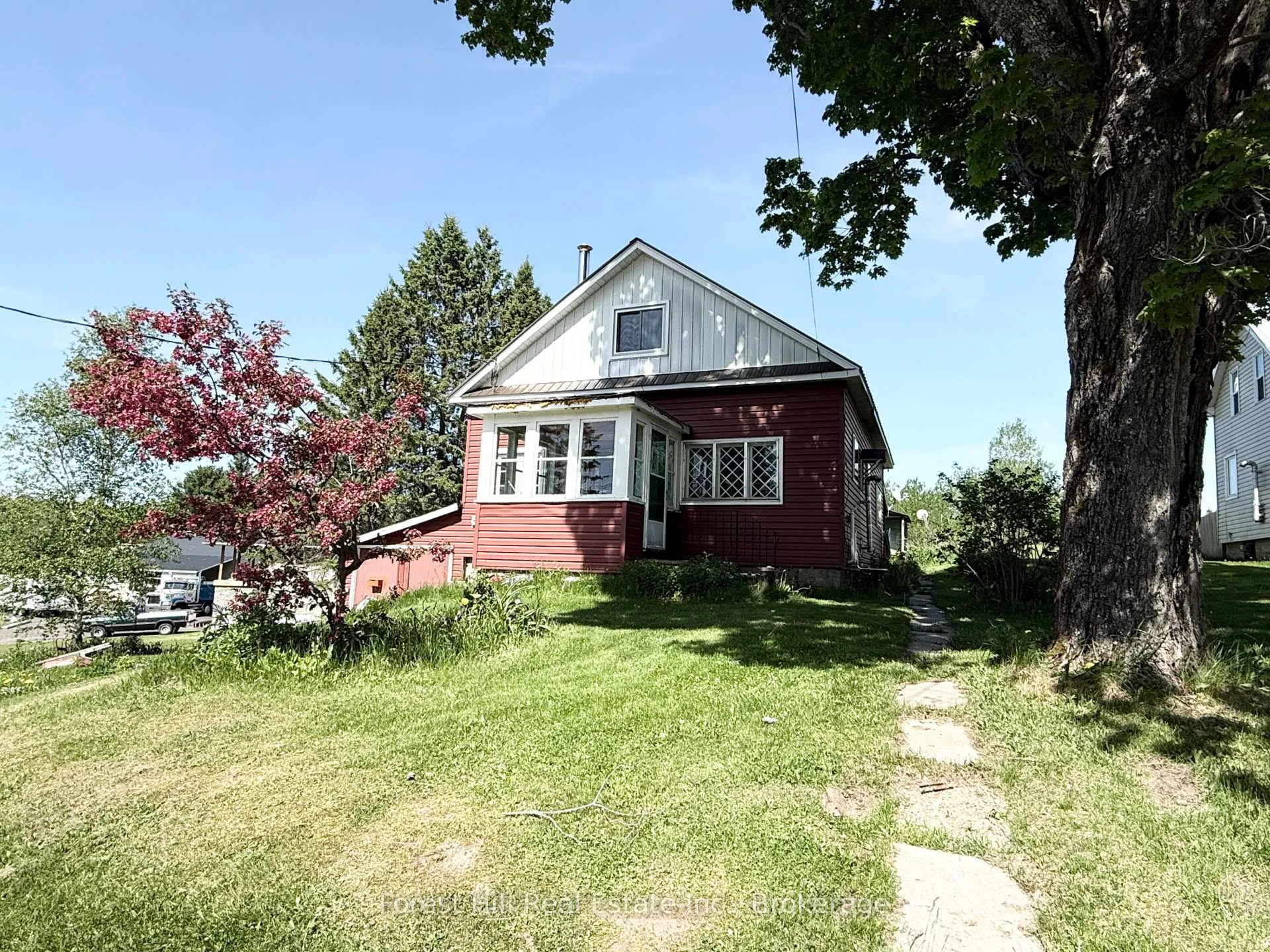 Front of 11974 Highway 522