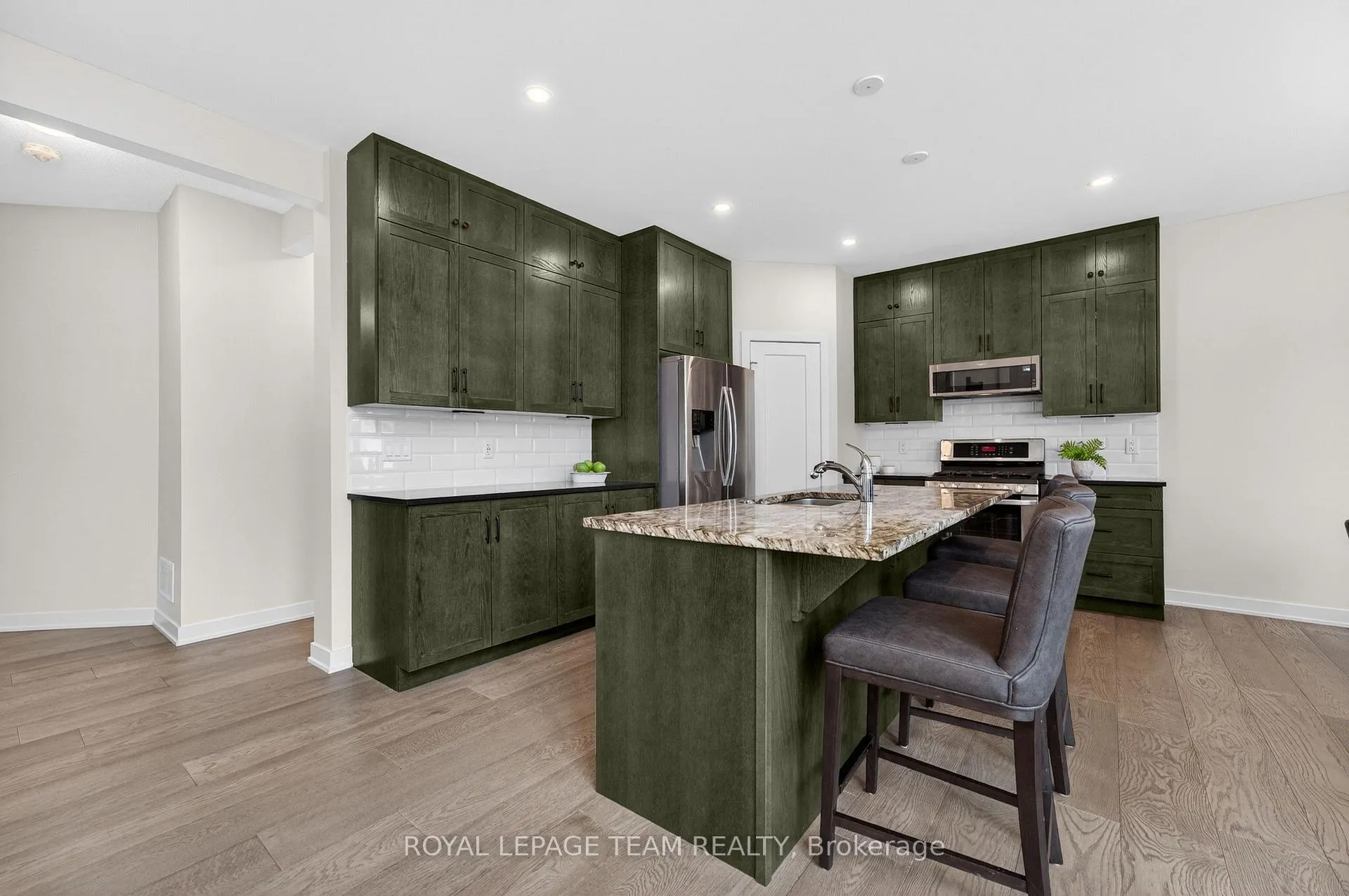 Photo 12 of 16 Stanzel Drive, Carleton Place — HOMEH