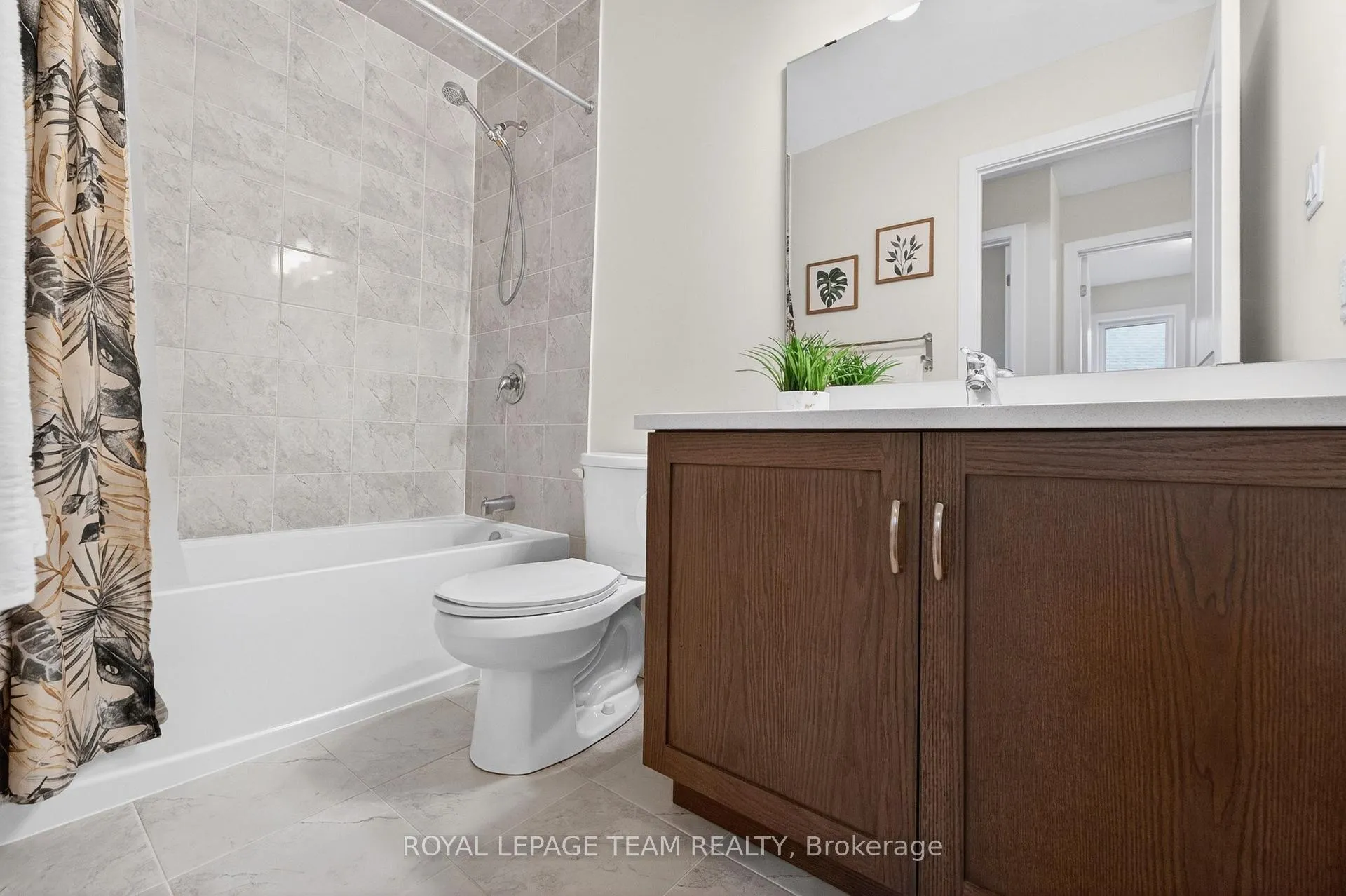 Photo 32 of 16 Stanzel Drive, Carleton Place — HOMEH