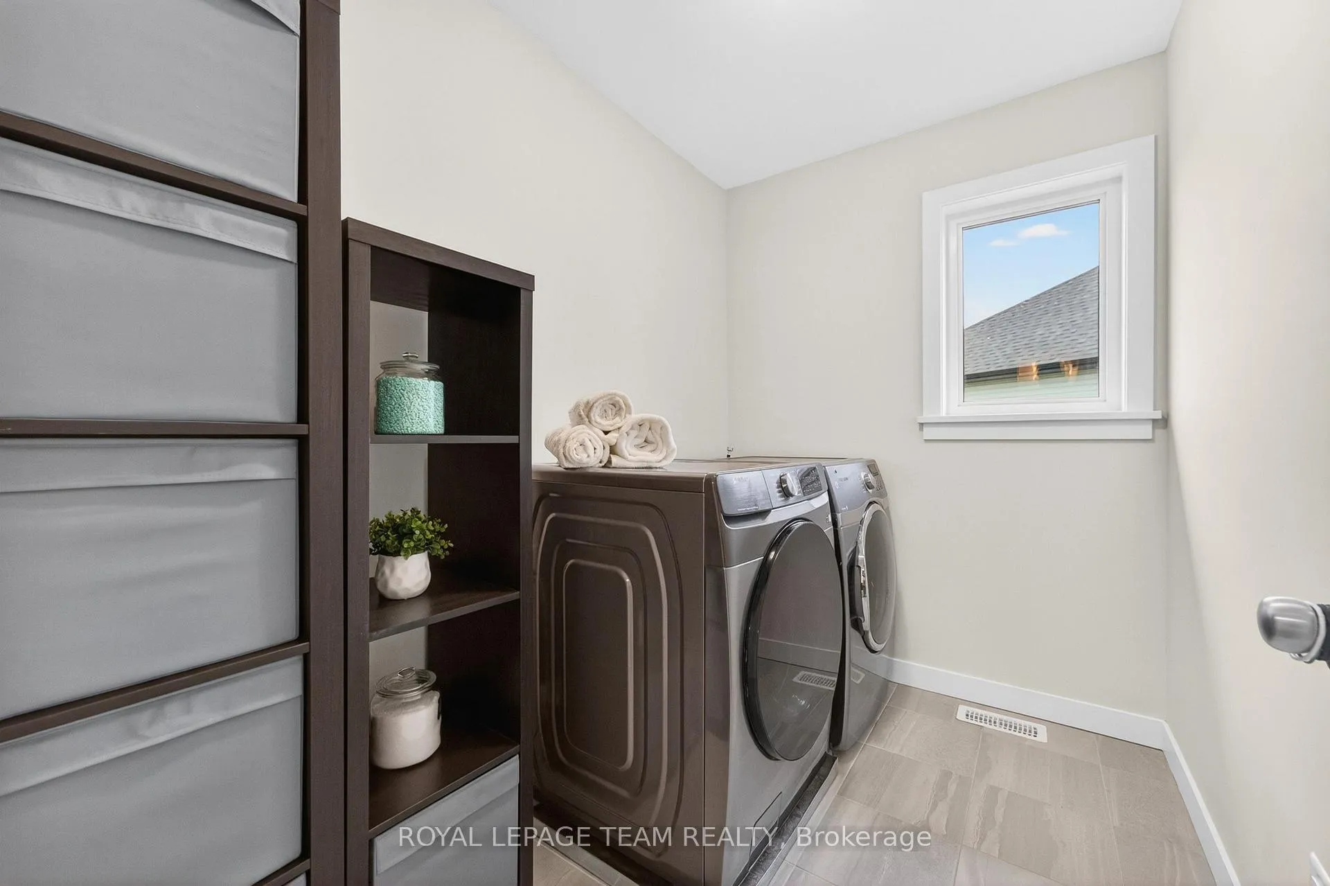 Photo 33 of 16 Stanzel Drive, Carleton Place — HOMEH