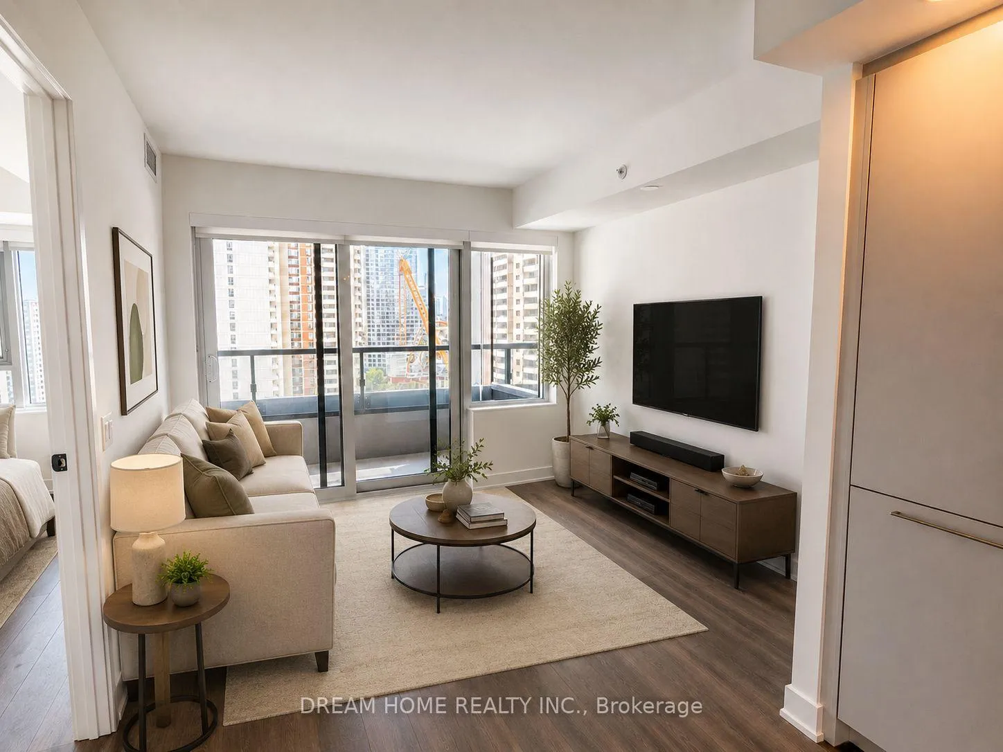 Photo 13 of Unit 1601, 609 Sherbourne Street, Toronto, North St. James Town — HOMEH
