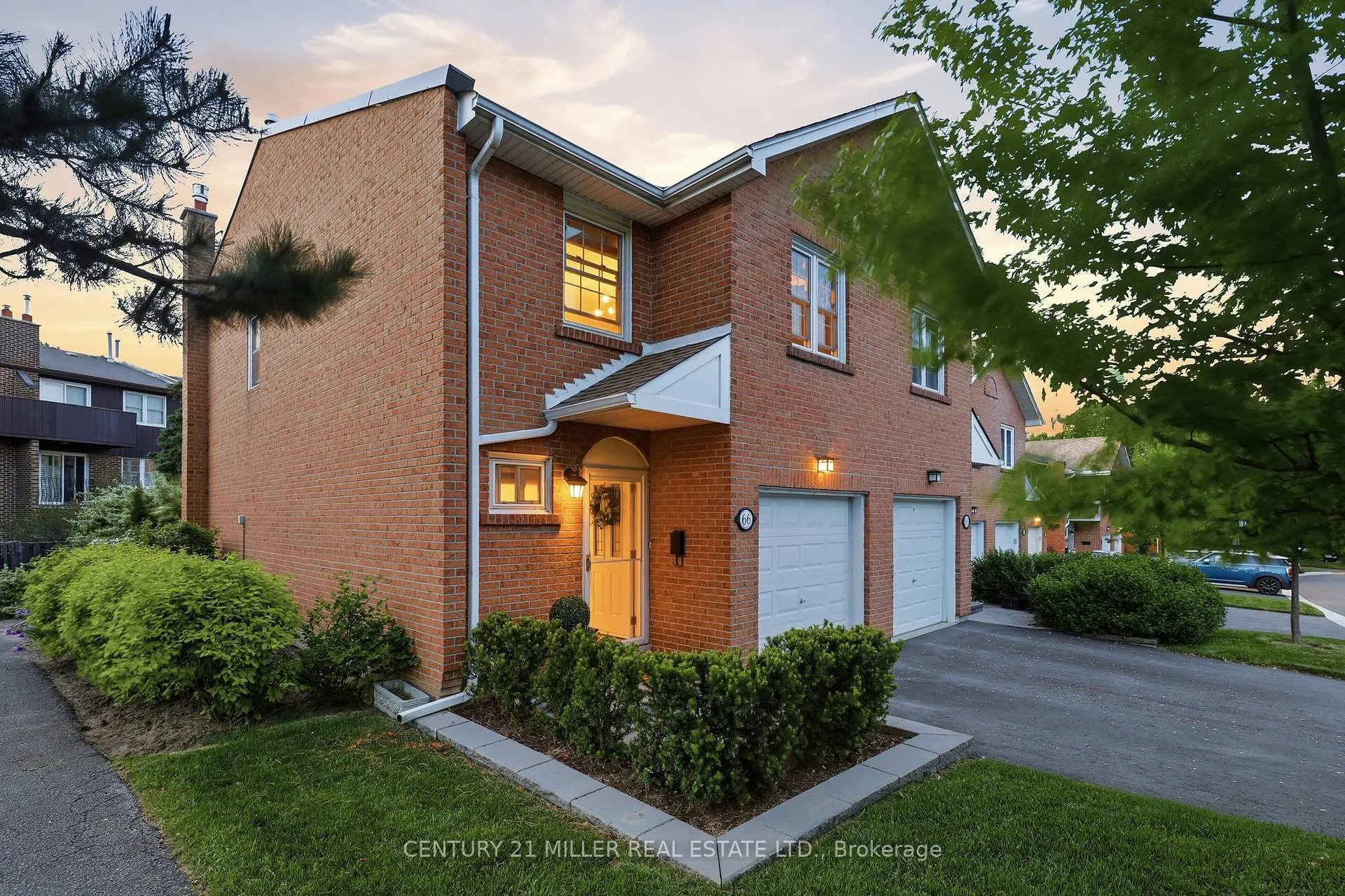 Photo 2 of Unit 66, 1951 Rathburn Road E, Mississauga, Rathwood — HOMEH