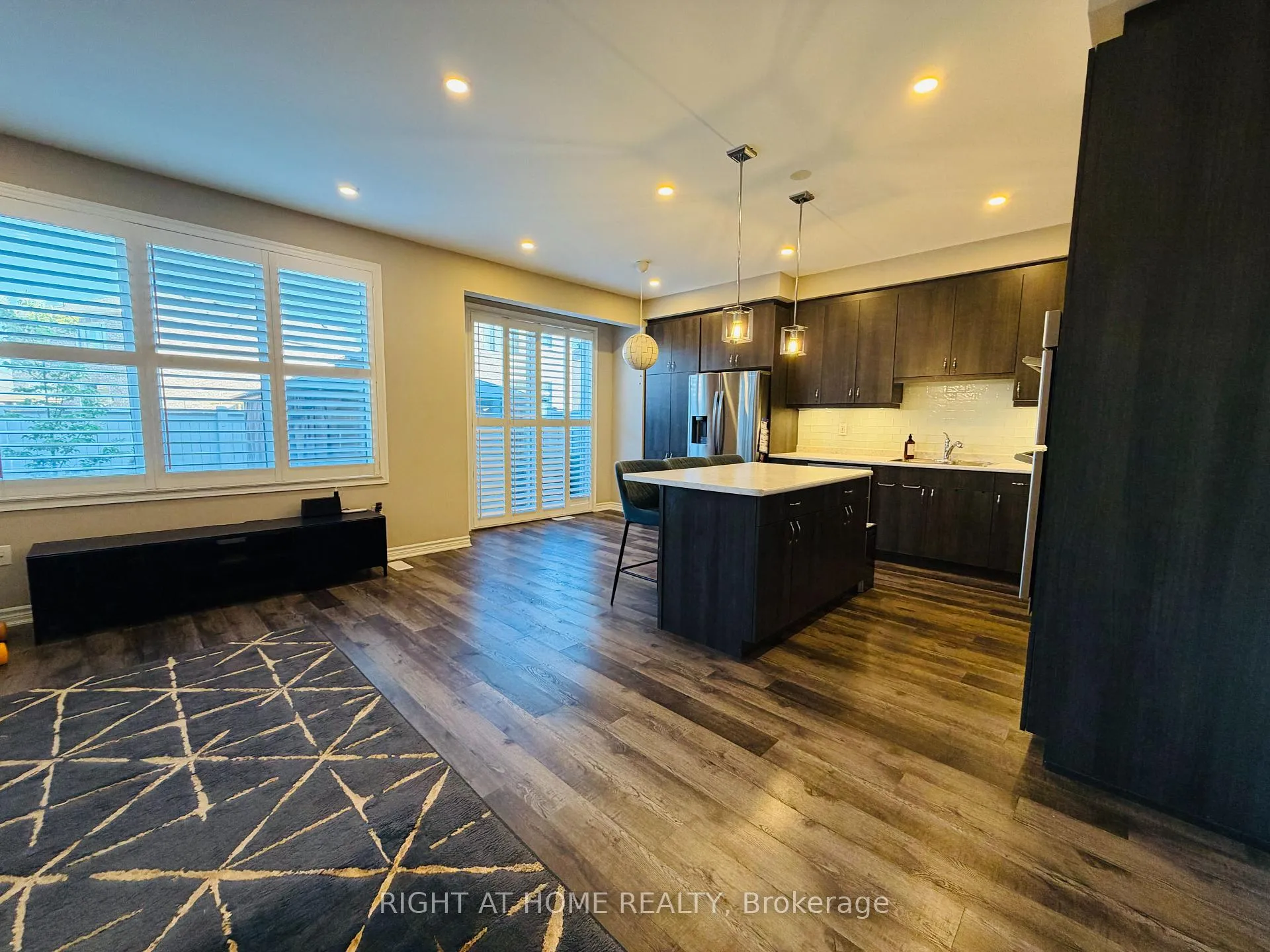 Photo 5 of 567 Bellflower Court, Milton, Walker — HOMEH