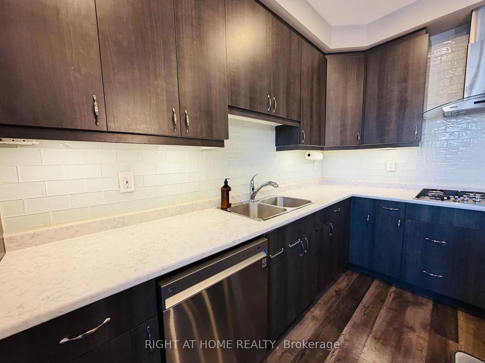 Photo 8 of 567 Bellflower Court, Milton, Walker — HOMEH