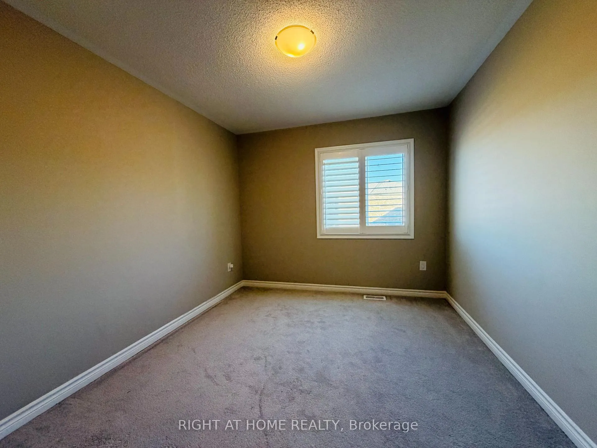 Photo 15 of 567 Bellflower Court, Milton, Walker — HOMEH