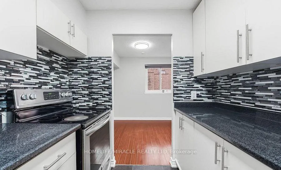 Front of Unit 103, 140 Ling Road