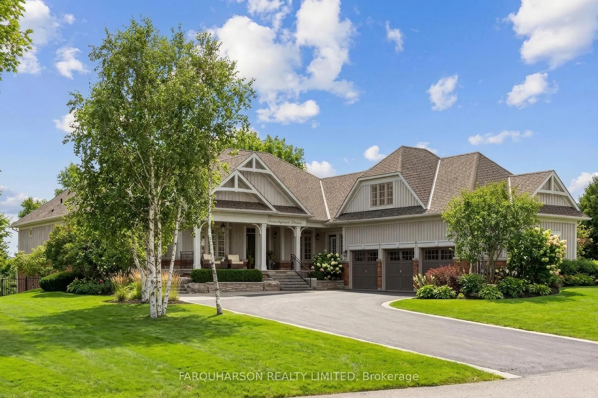 Photo 3 of 15 Forestgreen Drive, Uxbridge, Rural Uxbridge — HOMEH