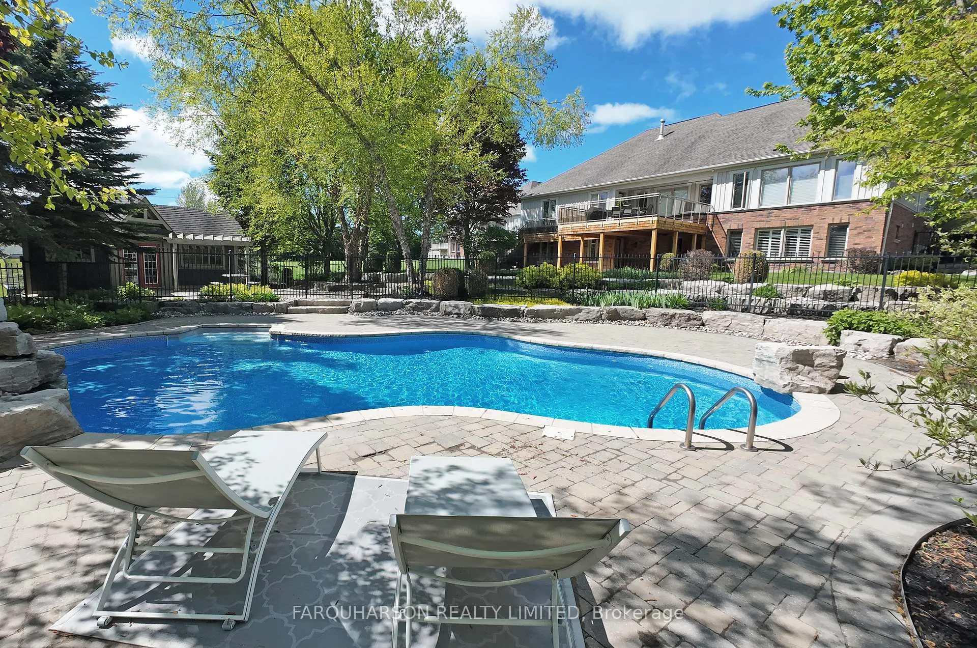 Photo 4 of 15 Forestgreen Drive, Uxbridge, Rural Uxbridge — HOMEH