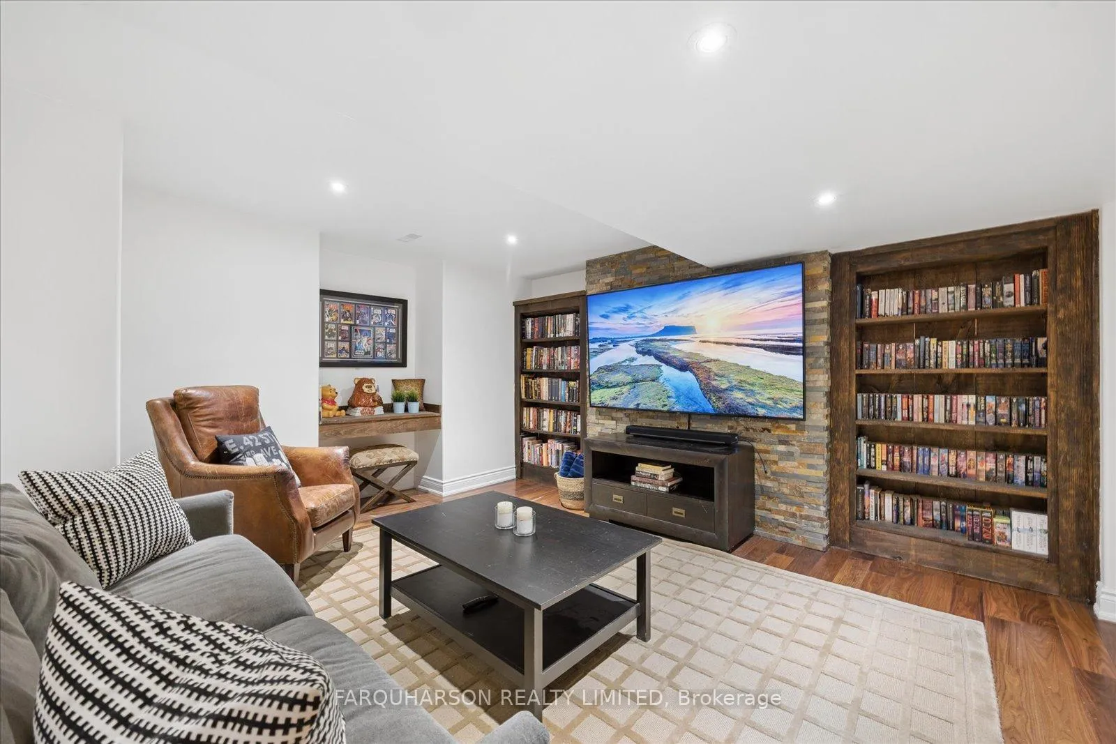Photo 25 of 15 Forestgreen Drive, Uxbridge, Rural Uxbridge — HOMEH