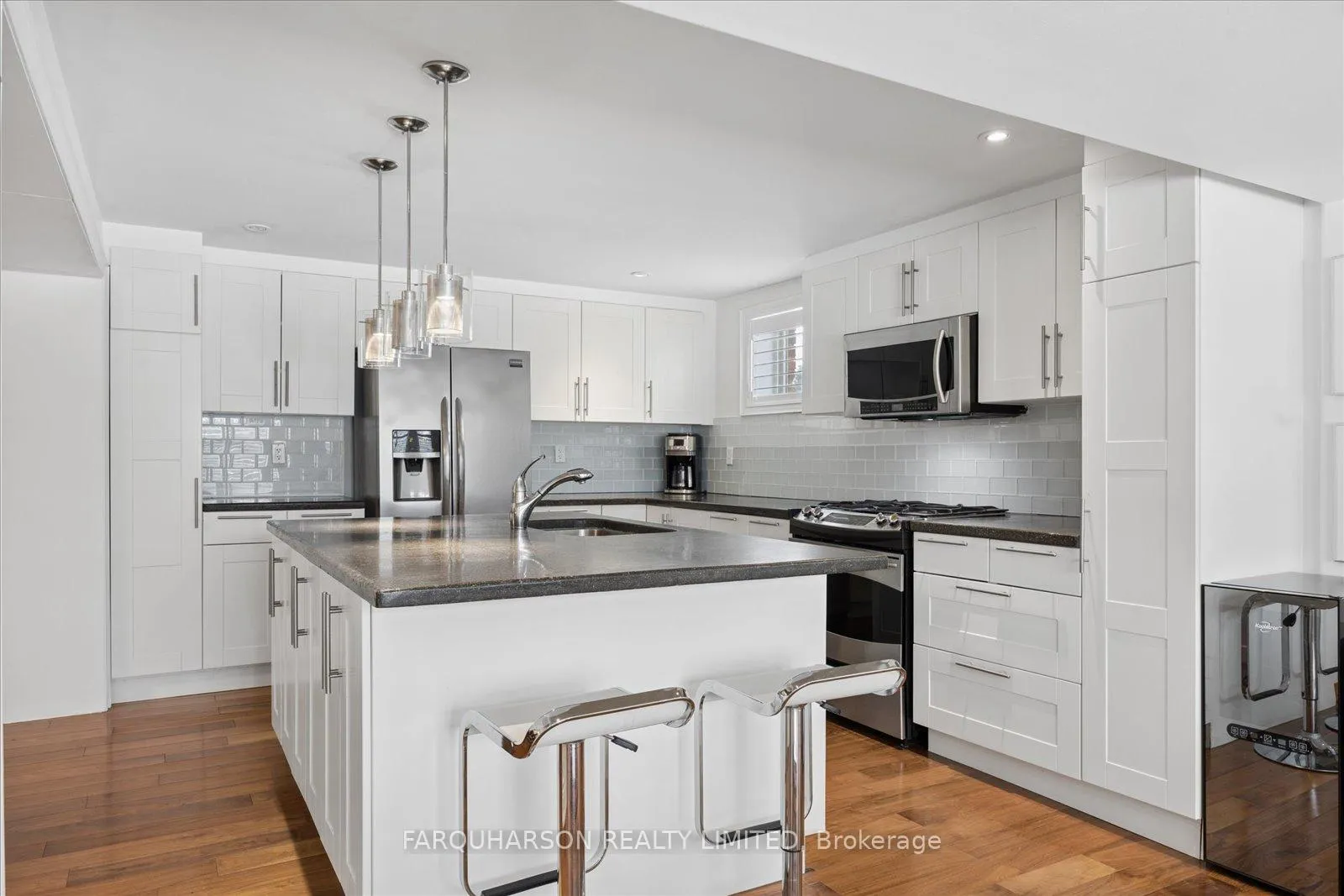 Photo 27 of 15 Forestgreen Drive, Uxbridge, Rural Uxbridge — HOMEH