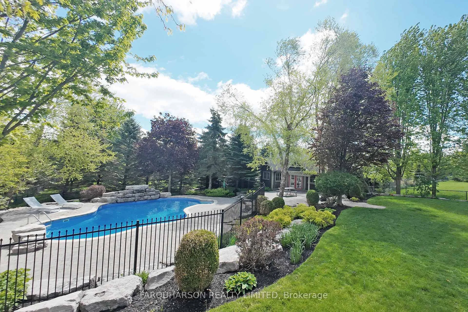 Photo 38 of 15 Forestgreen Drive, Uxbridge, Rural Uxbridge — HOMEH