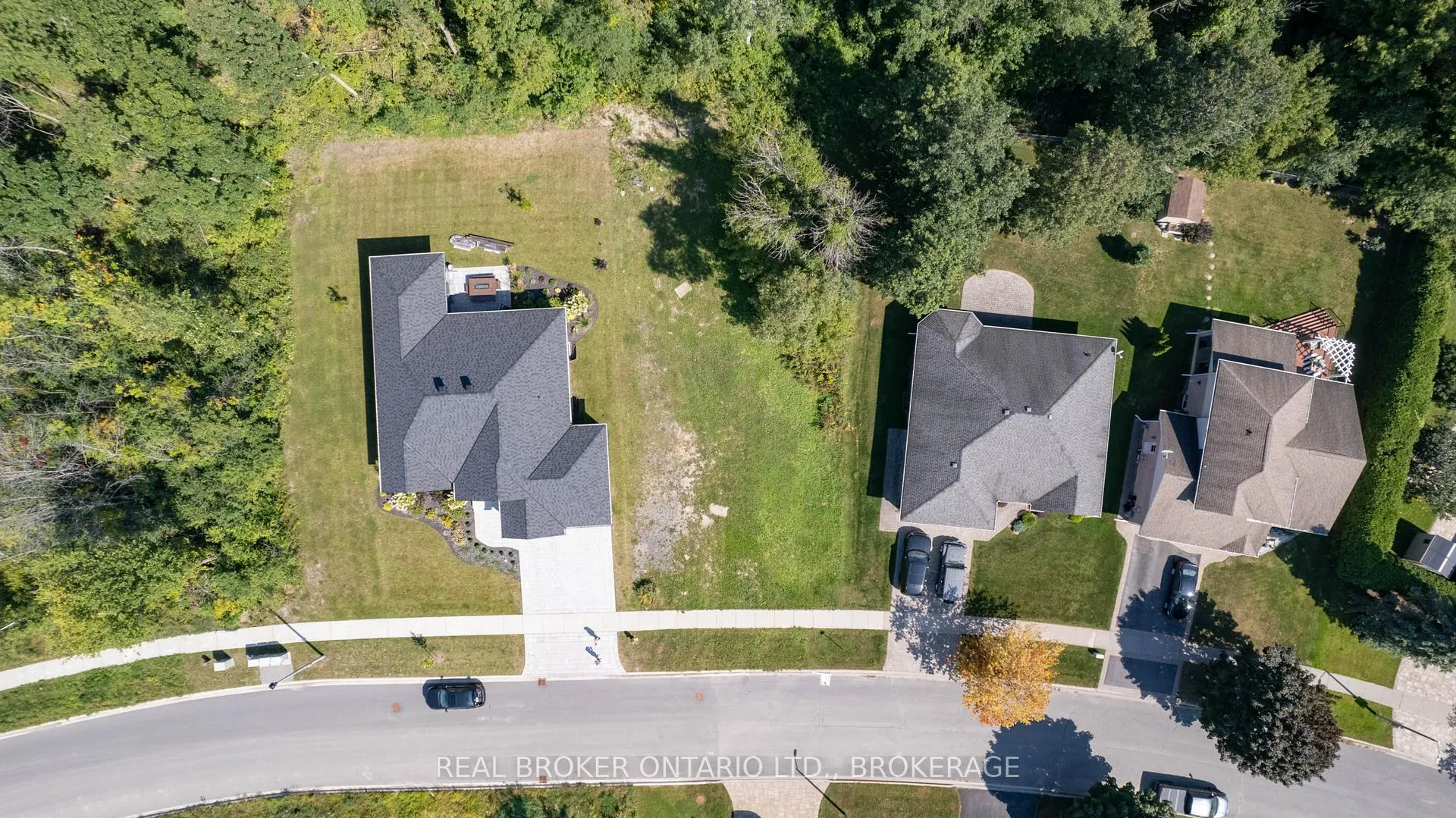 Photo 2 of 1265 Riverdale Avenue, Cornwall — HOMEH