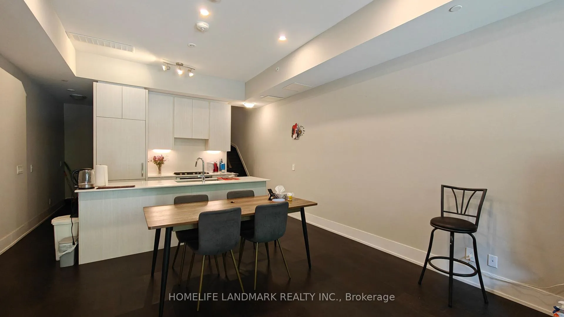 Photo 4 of Unit Th #7, 165 Pears Avenue, Toronto, The Annex — HOMEH