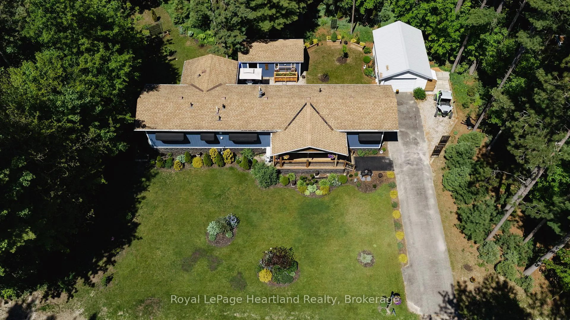 Photo 33 of 205 Chestnut Drive, Central Huron, Goderich — HOMEH