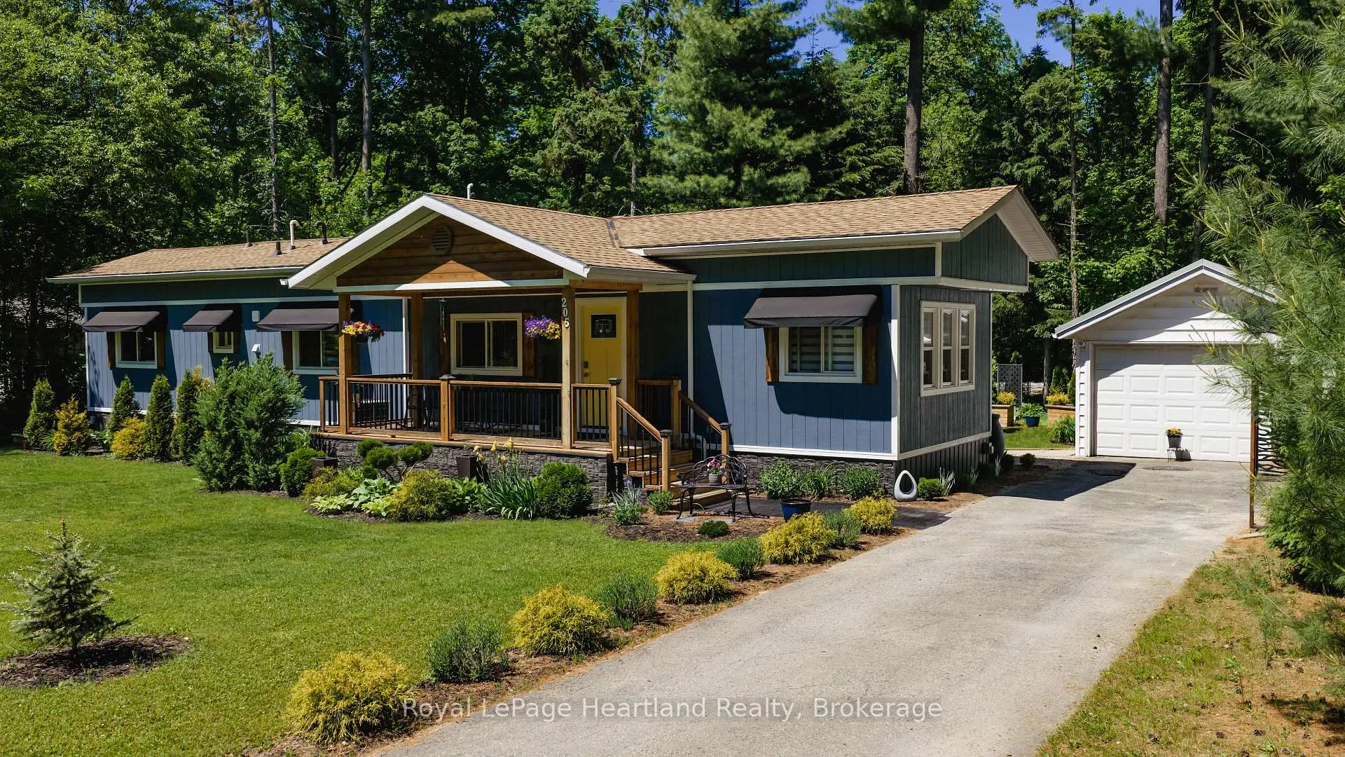 Photo 34 of 205 Chestnut Drive, Central Huron, Goderich — HOMEH