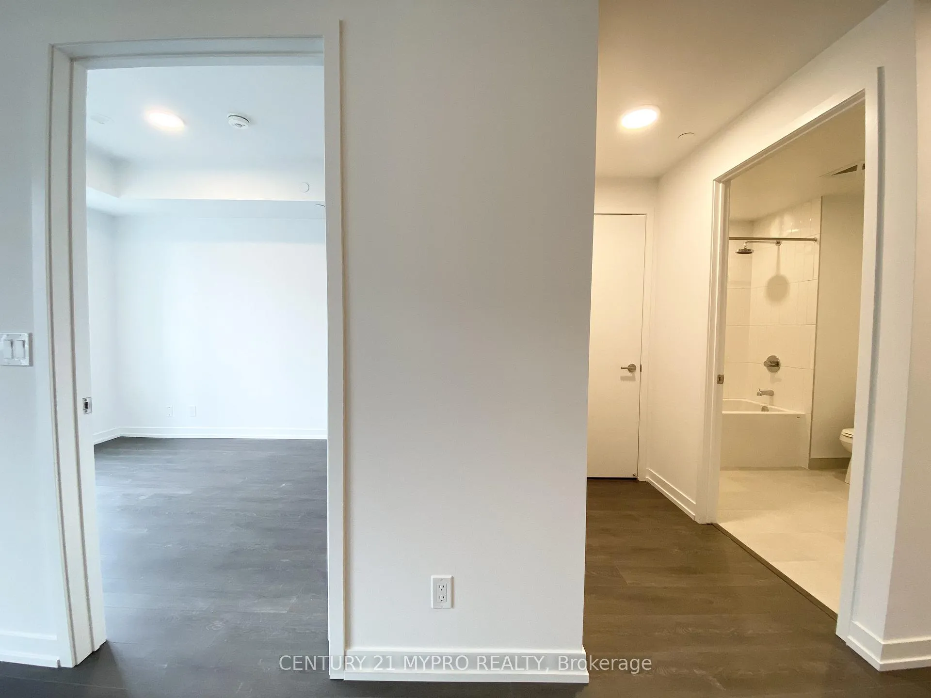 Photo 9 of Unit 1206, 8 Beverley Glen Boulevard, Vaughan, Beverley Glen — HOMEH