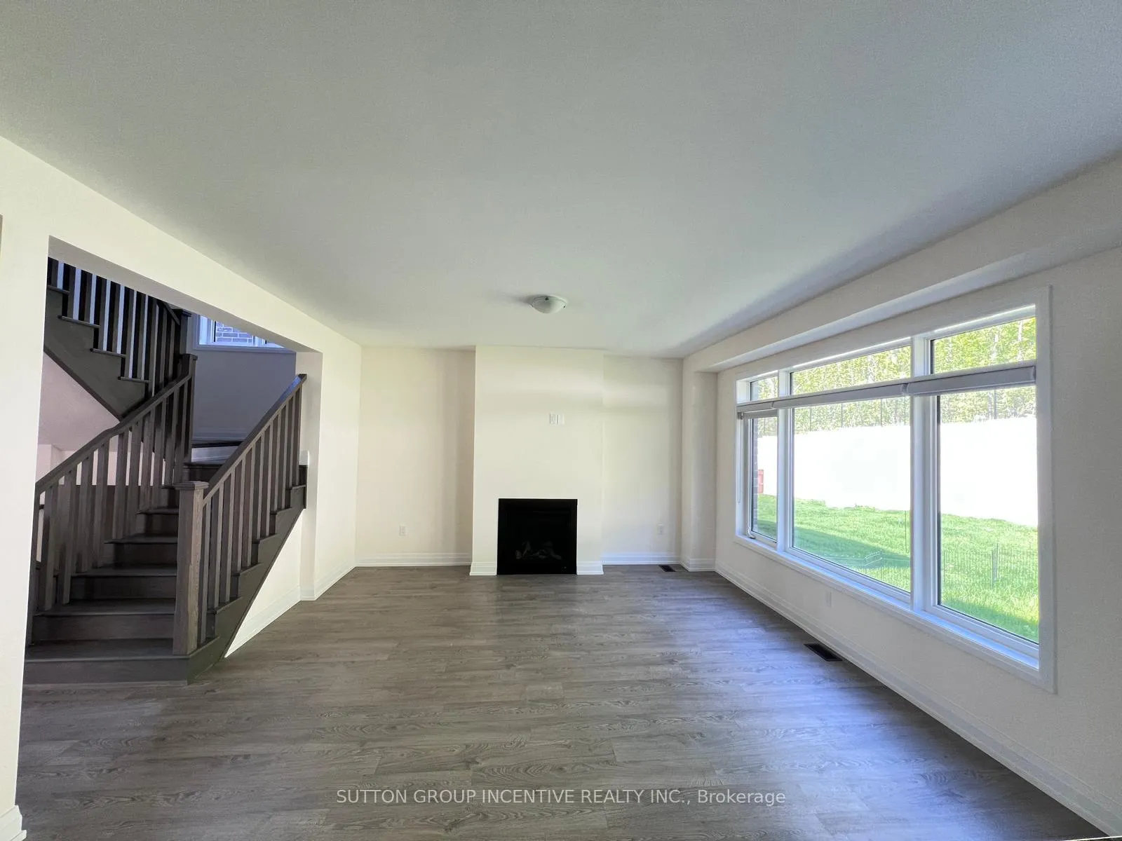 Photo 7 of 47 Bearberry Road, Springwater, Midhurst — HOMEH