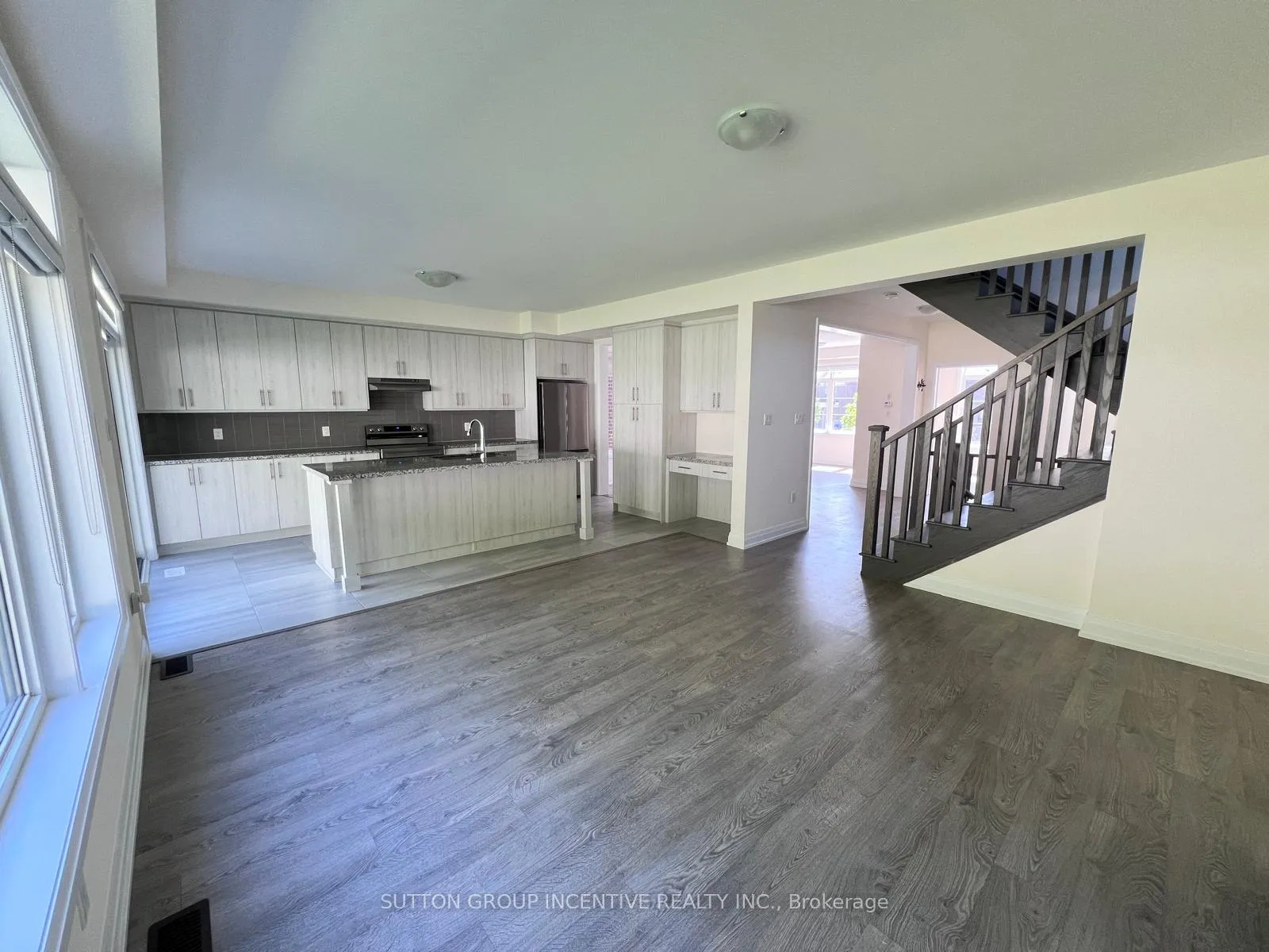 Photo 10 of 47 Bearberry Road, Springwater, Midhurst — HOMEH