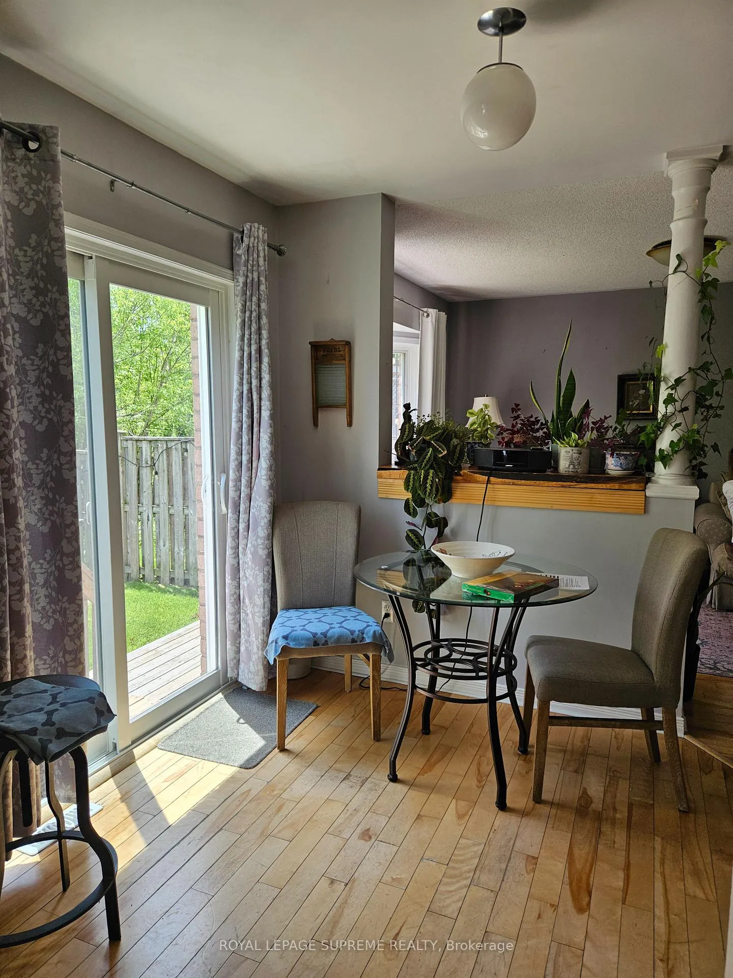 Photo 4 of 123 Trevino Circle, Barrie, East Bayfield — HOMEH