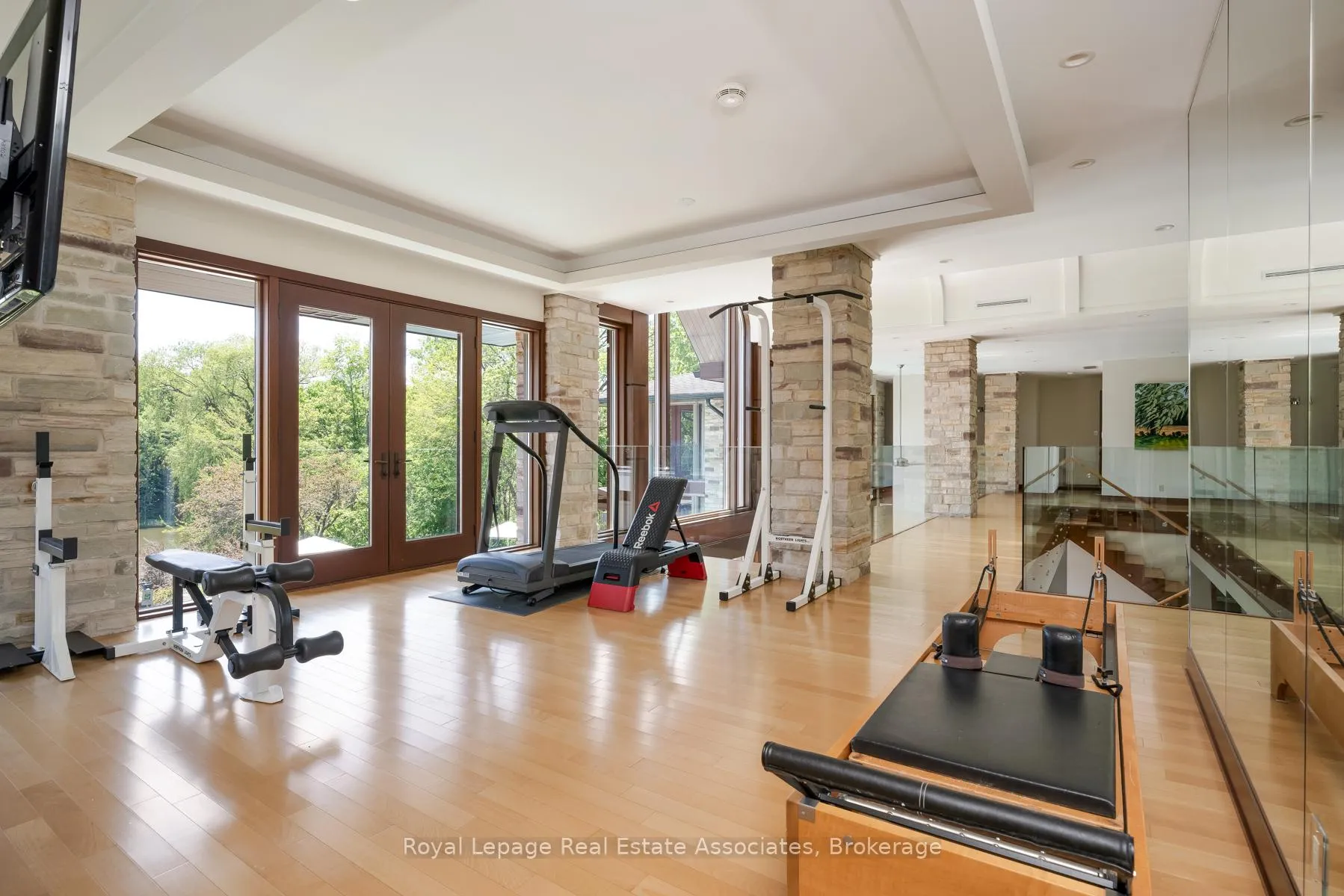 Photo 31 of 1510 Pinetree Crescent, Mississauga, Mineola — HOMEH