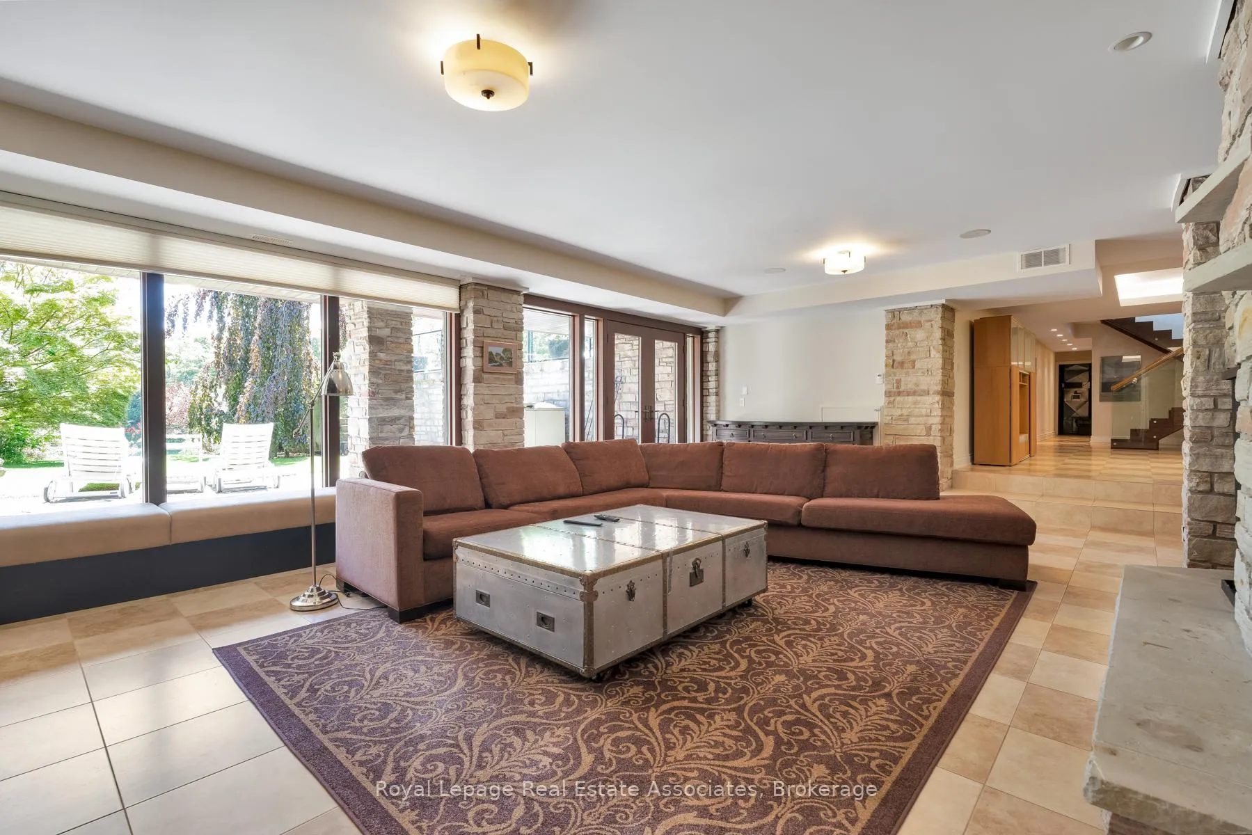 Photo 38 of 1510 Pinetree Crescent, Mississauga, Mineola — HOMEH