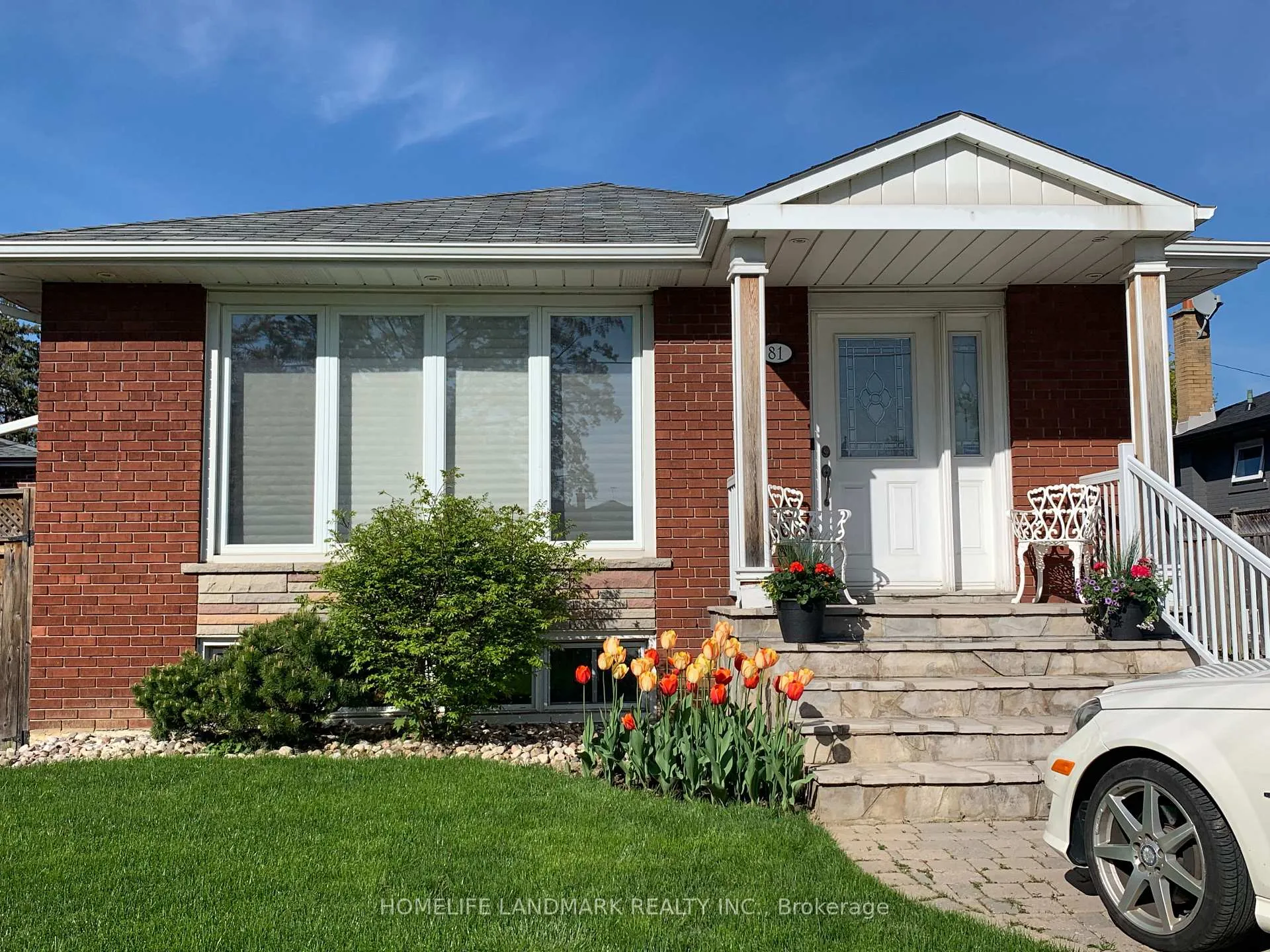 Front of Unit Lower, 81 Celestine Drive