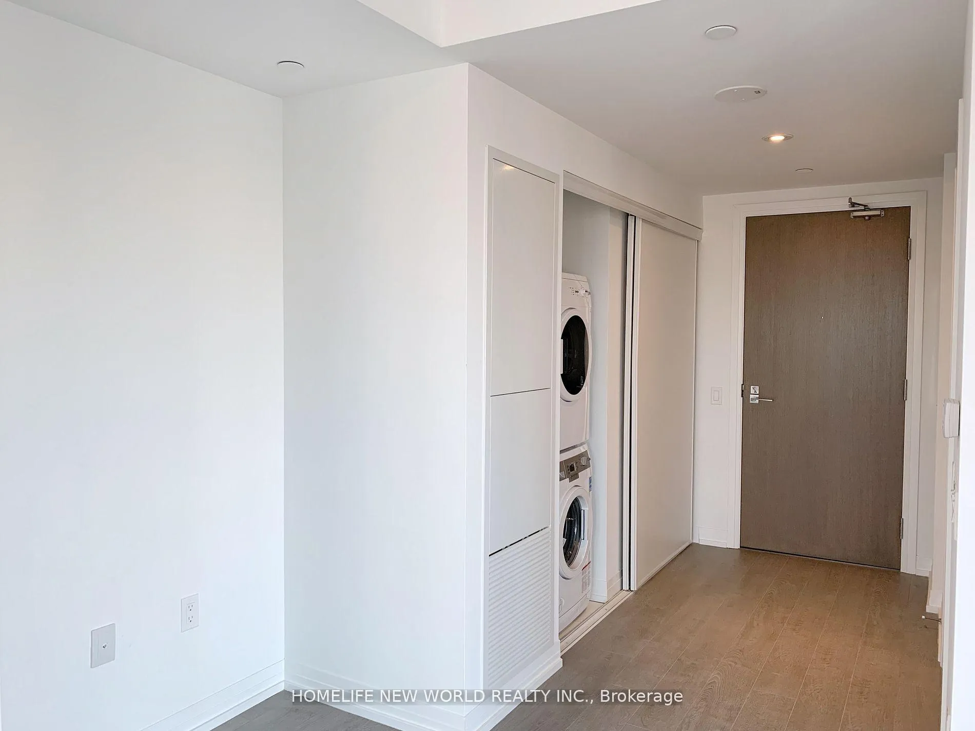 Photo 5 of Unit 809, 251 Jarvis Street, Toronto, Church-Yonge Corridor — HOMEH